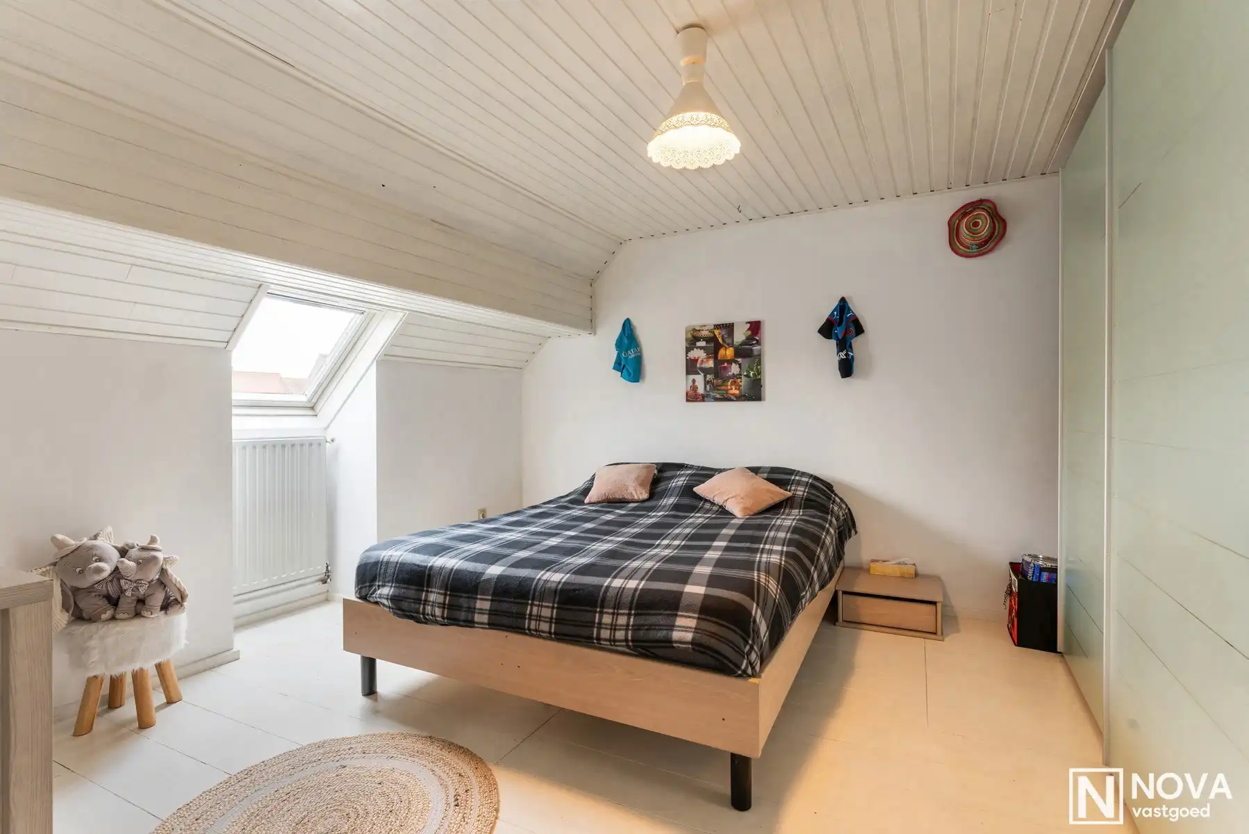 Ruim en lichtrijk duplex-appartement aan de kerk foto 6