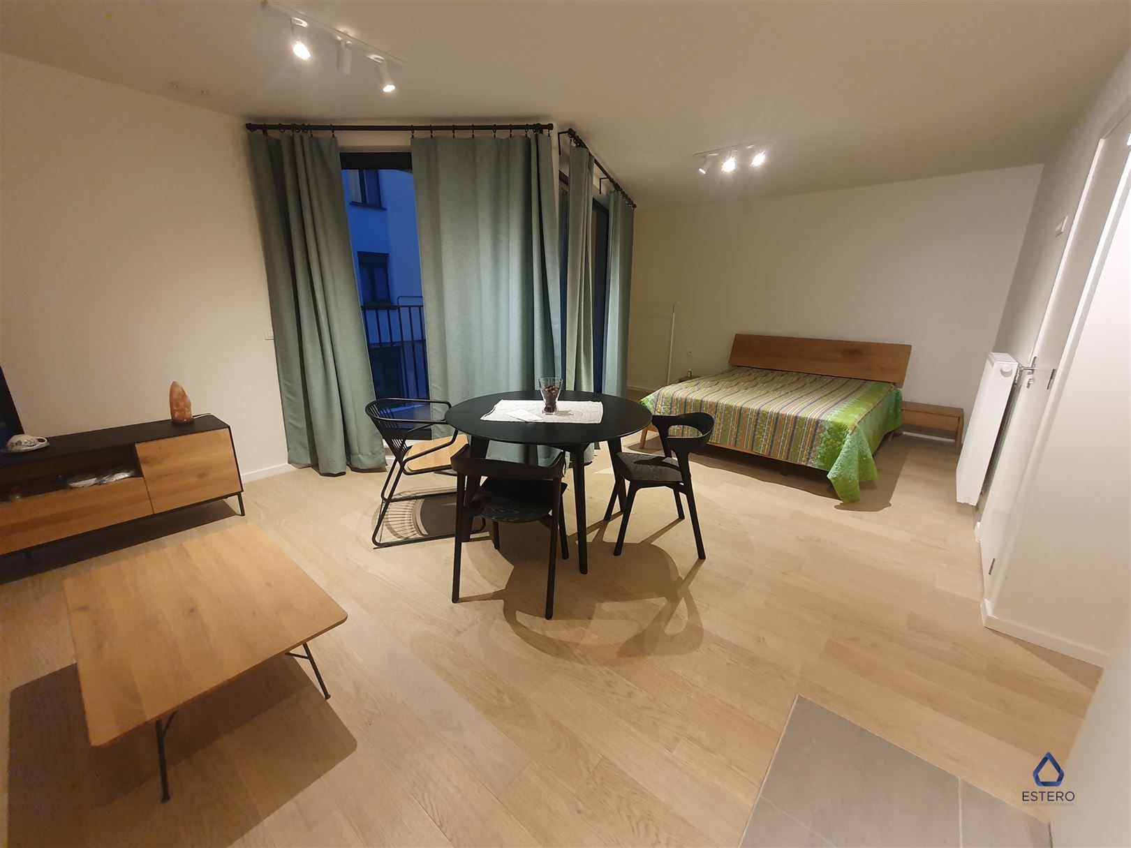 Moderne studio met terras en ondergrondse parking foto 2