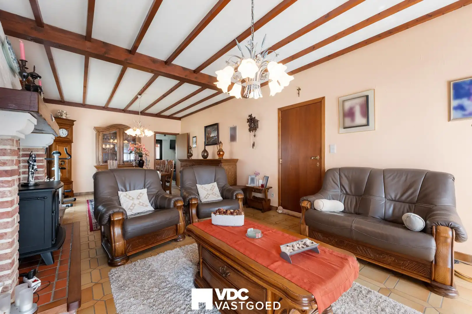Ruime gelijkvloerse woning op een perceel van bijna 10 are foto 15