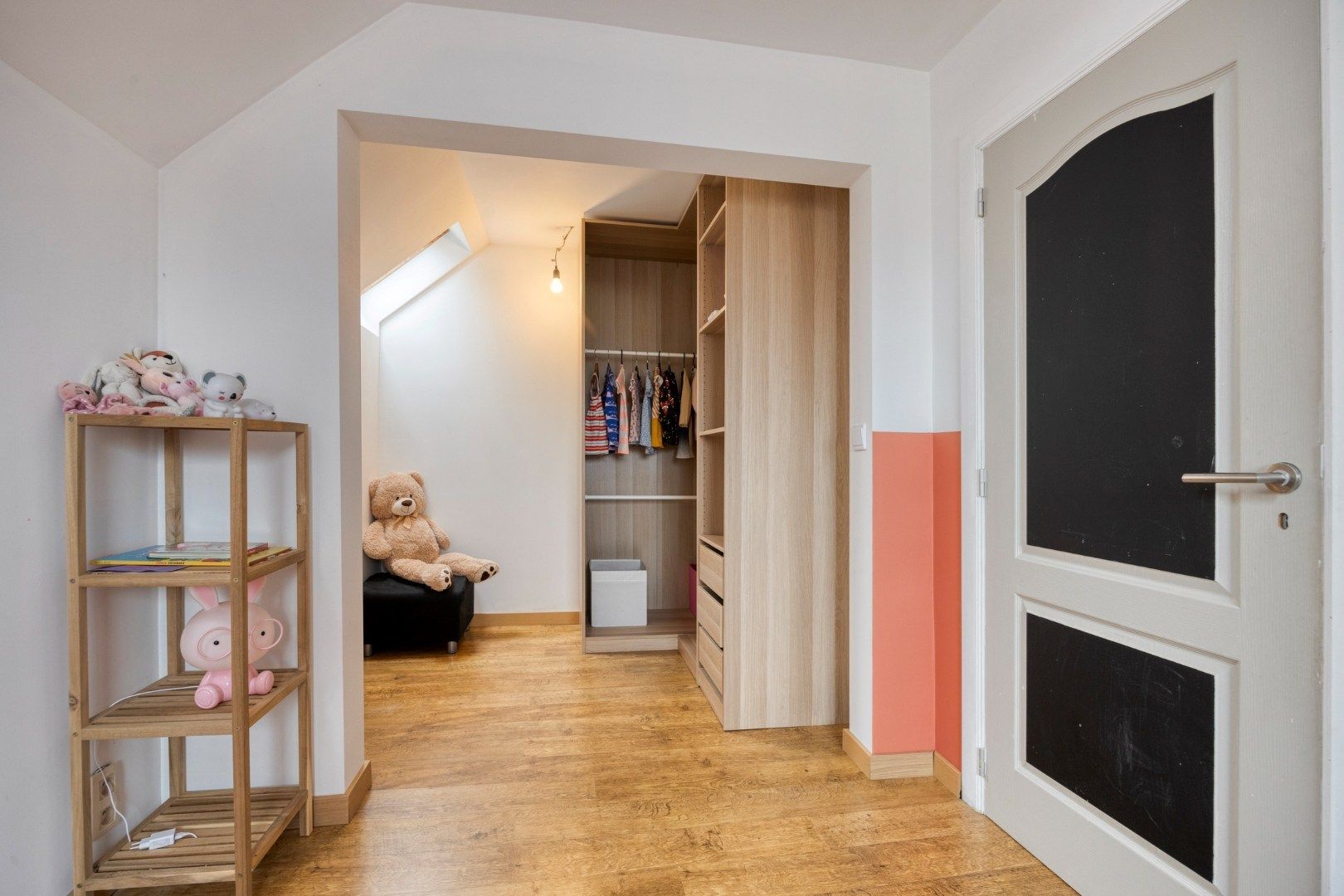 Open bebouwing met 4 slaapkamers, bureau, garage en prachtige tuin in Boutersem – EPC 158 kWh/m² - bewoonbare opp. 282 m² foto 30