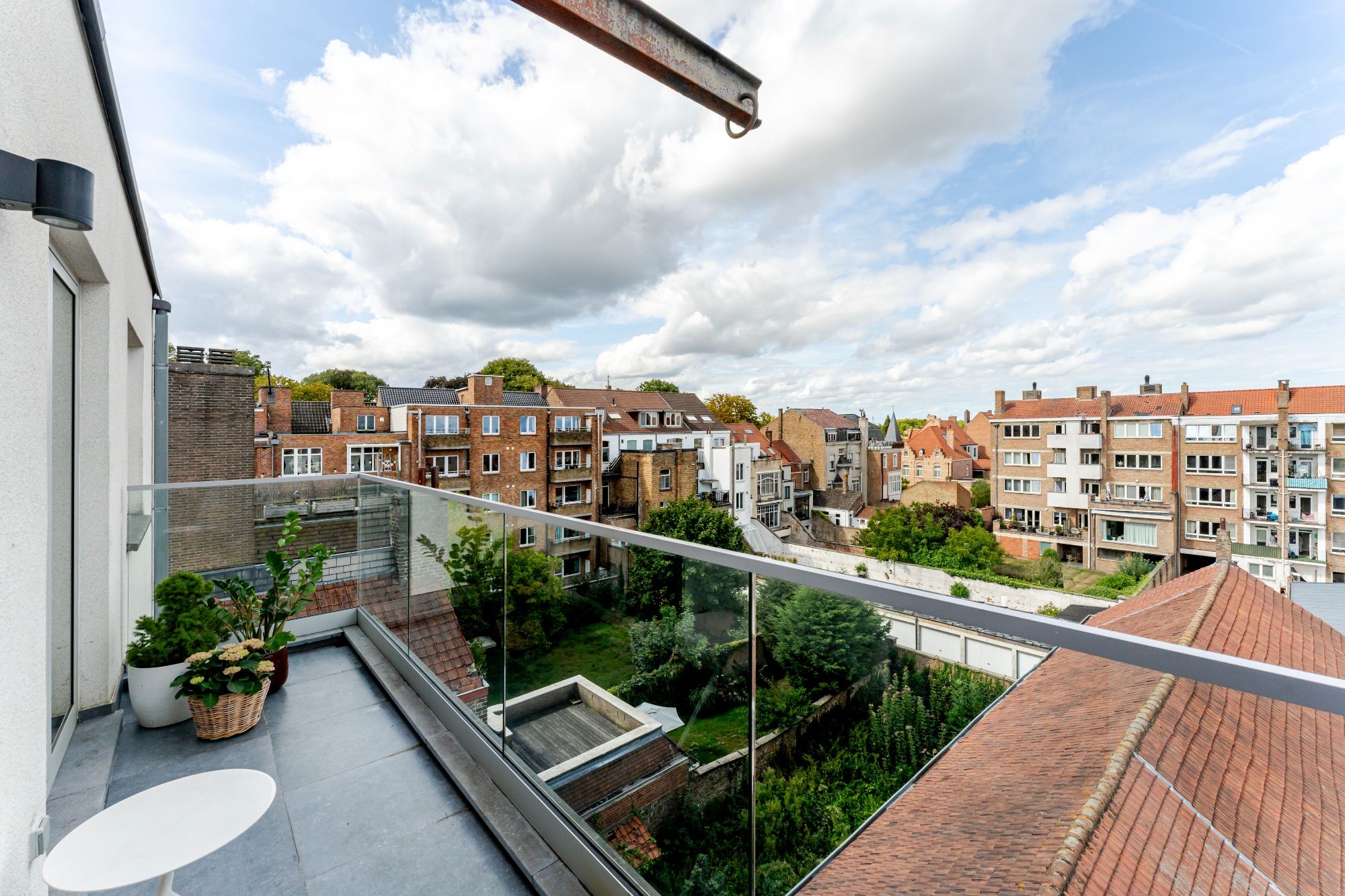 Modern Luxe-Appartement met 3slpk - terras en dubbele autostaanplaats foto 12