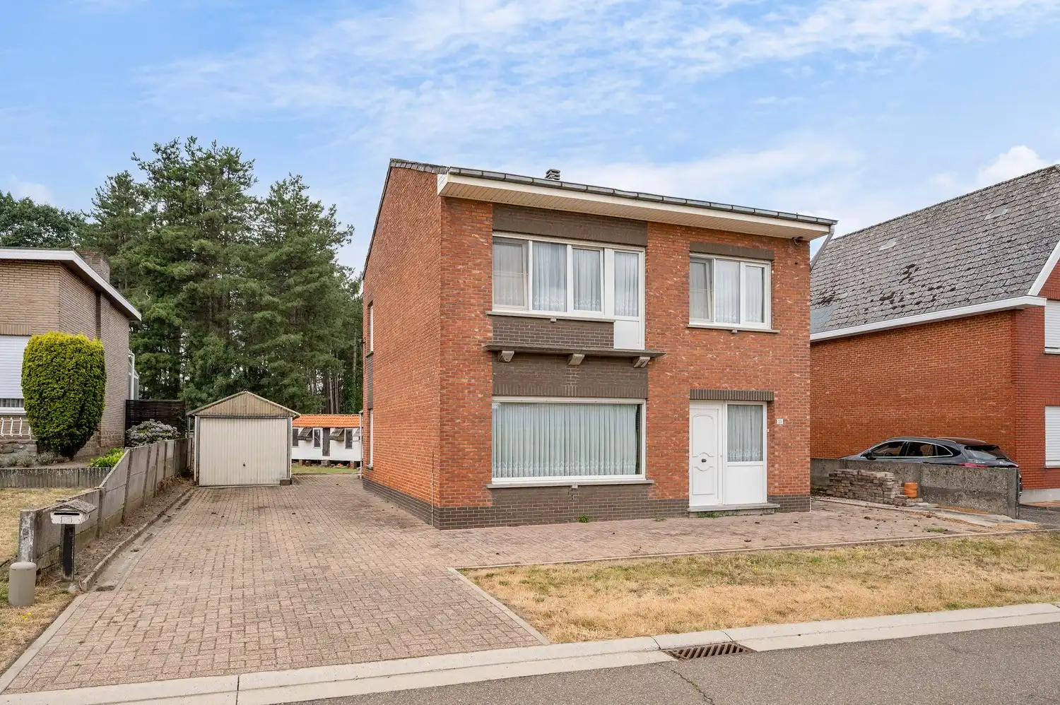 Vrijstaande woning met mooie tuin in Hulshout foto 2