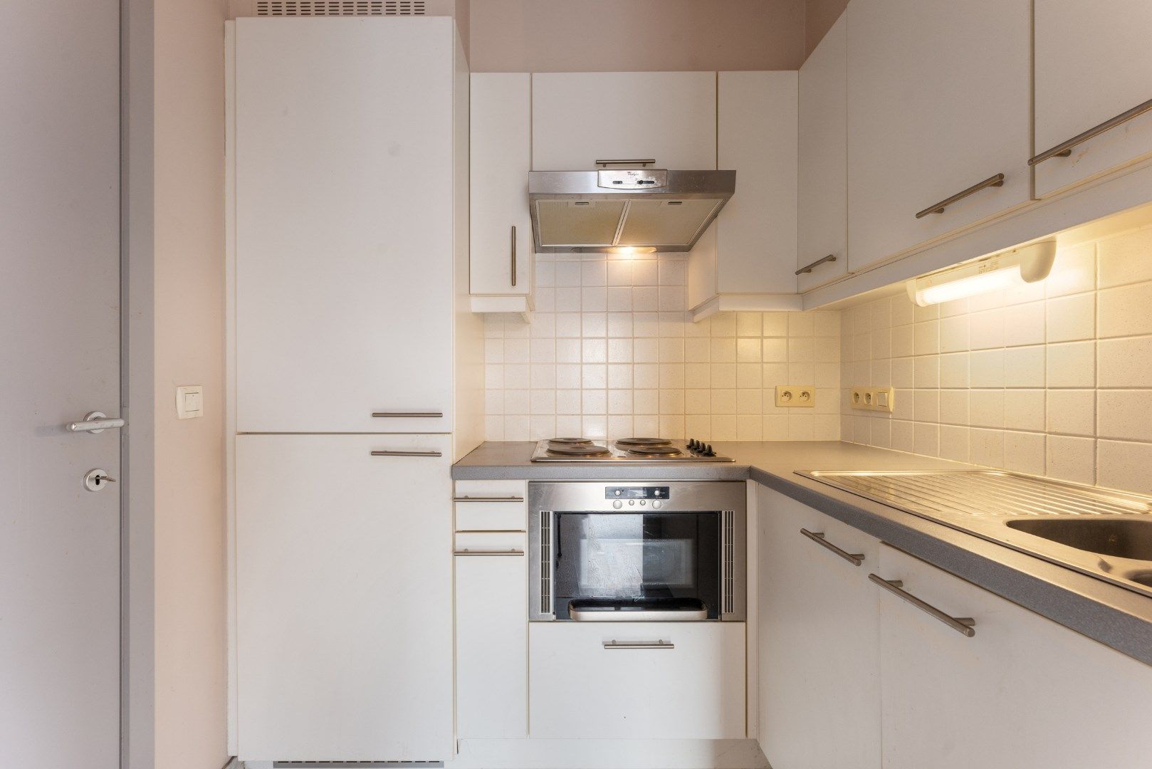 hoek appartement met 1slaapkamer foto 5