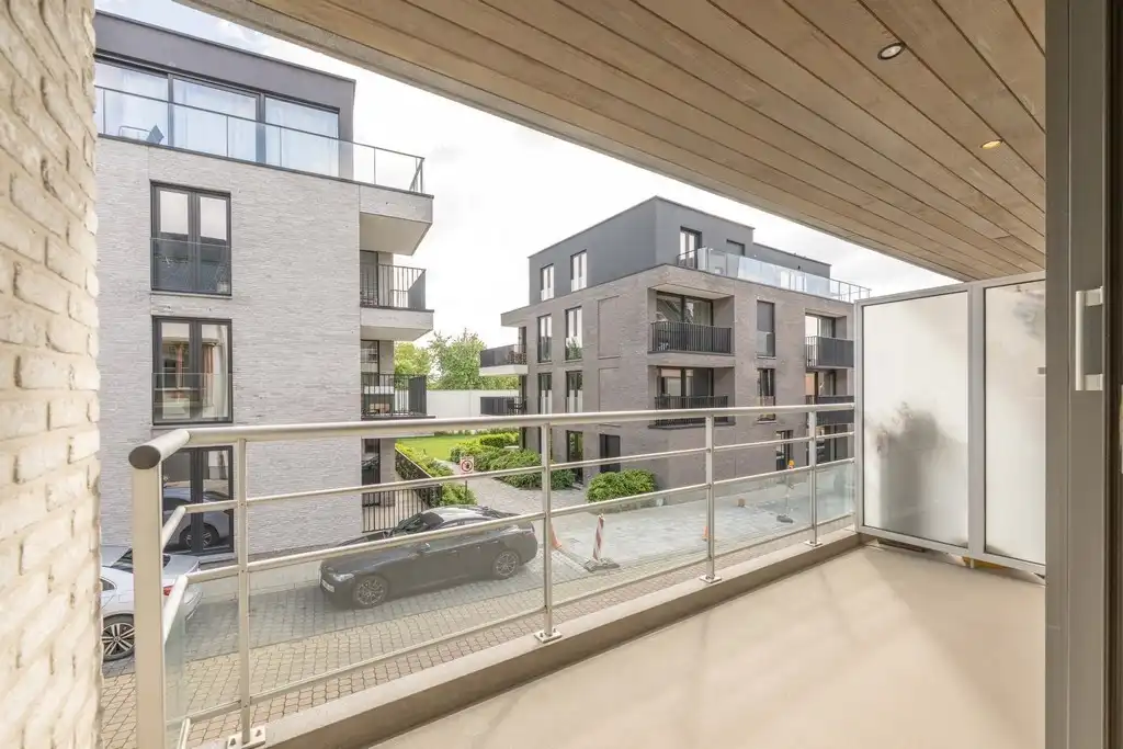 Lichtrijk appartement met gezellig terras foto 4