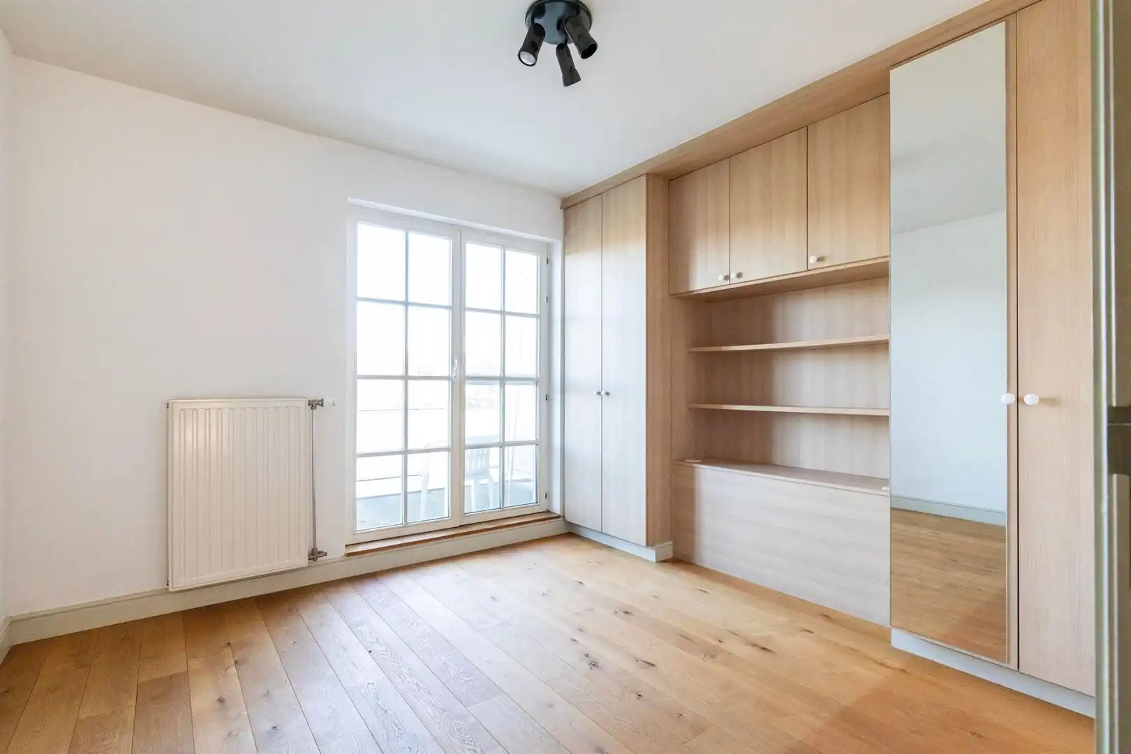 Luxueus, charmant en ruim appartement met P foto 9