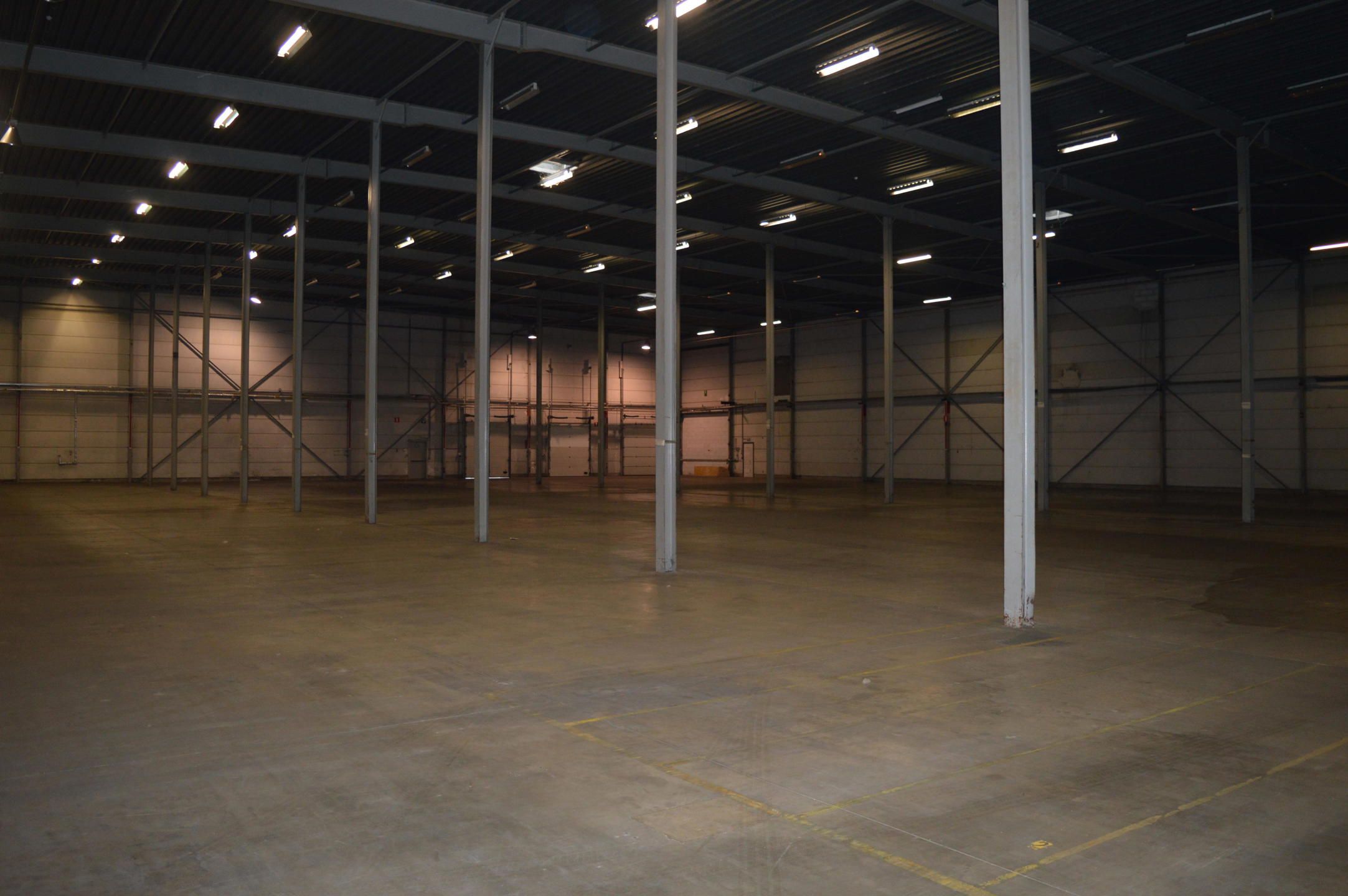 Logistiek magazijn te huur  foto 8