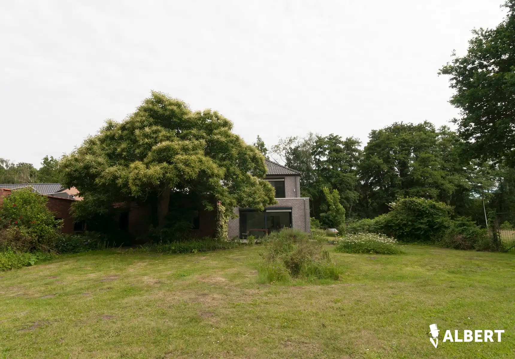 Exclusief landhuis met panoramisch zicht op vijver en bossen foto 43