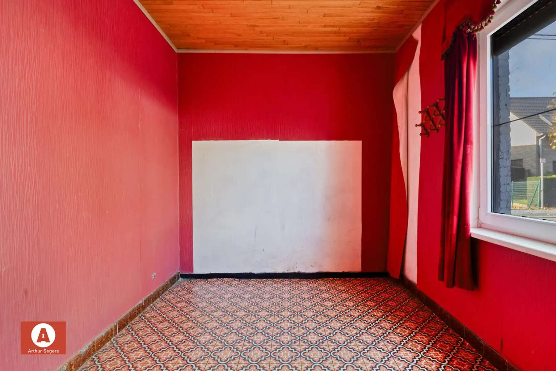 Landelijk gelegen renovatieproject op zuidgericht perceel foto 11