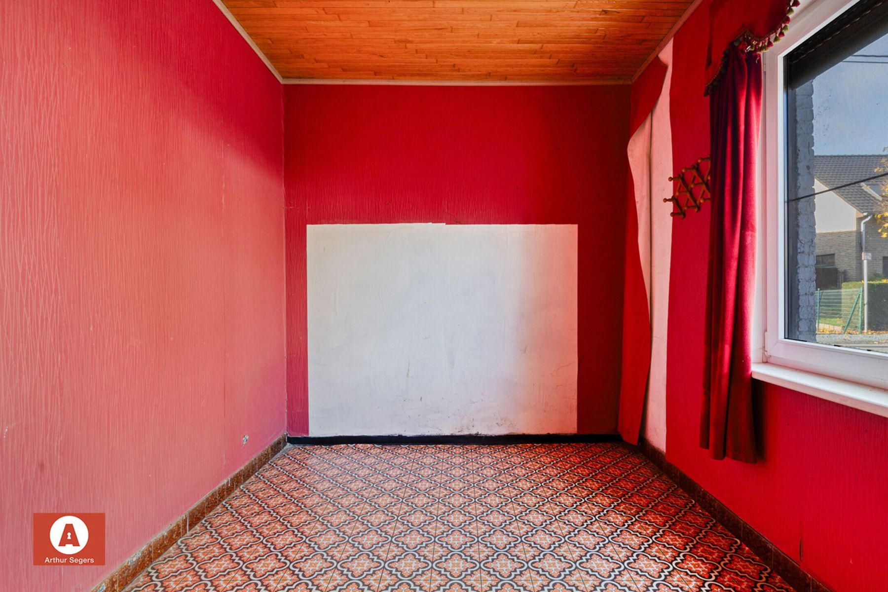 Landelijk gelegen renovatieproject op zuidgericht perceel foto 11