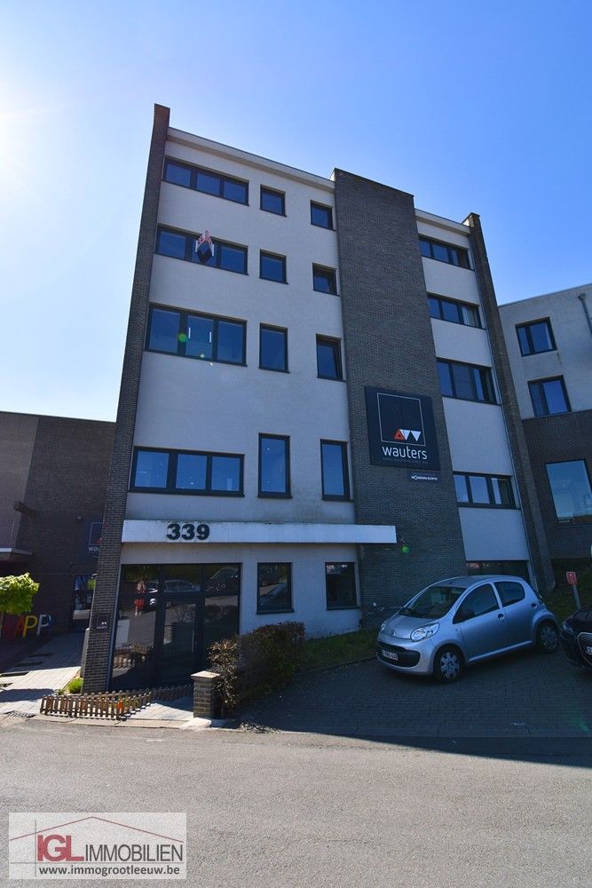 Stijlvol en ruim 1-slaapkamerappartement met zonnig terras! foto 14
