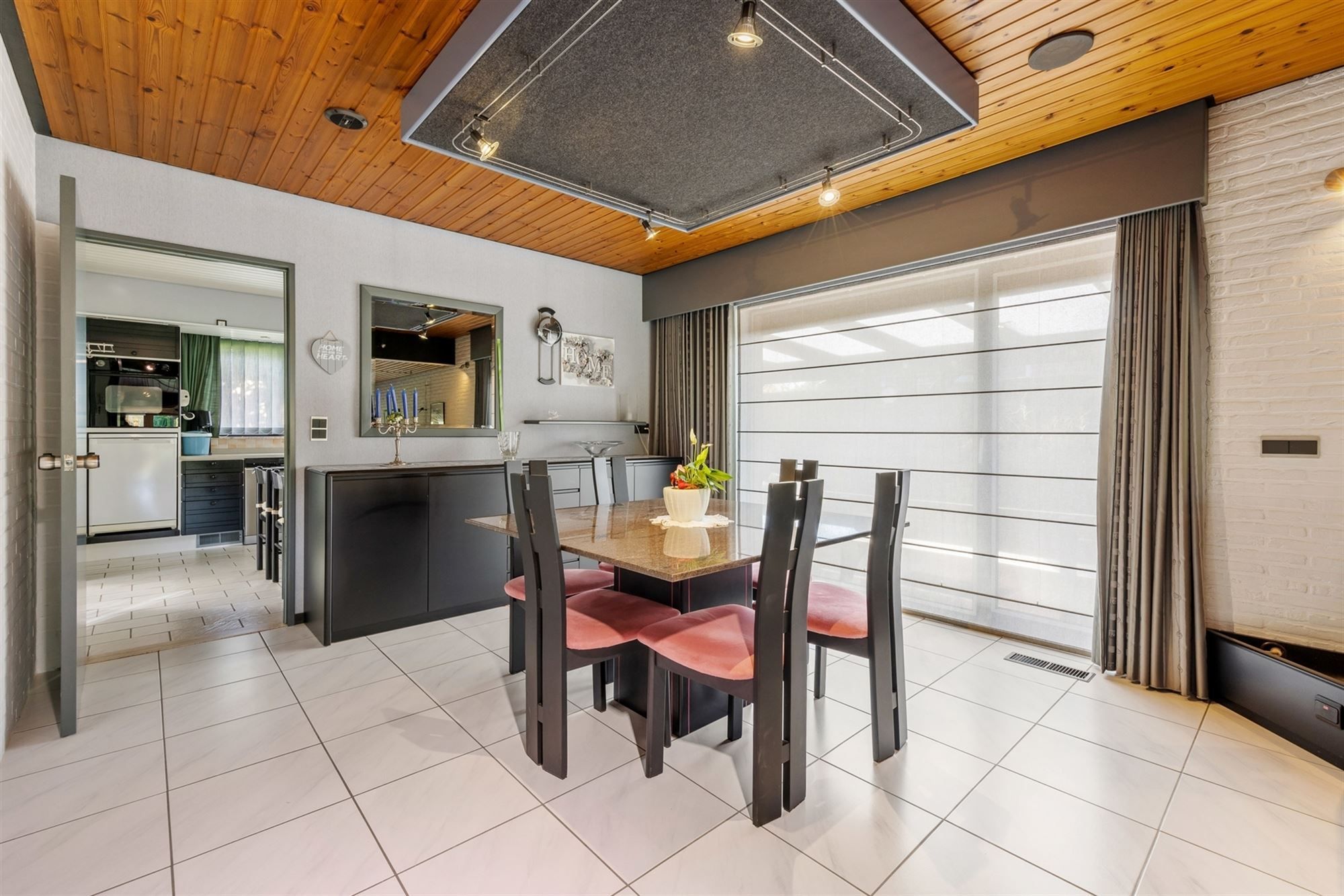 HEEL GOED ONDERHOUDEN WONING MET 3 SLAAPKAMERS UITERST RUSTIG GELEGEN OP EEN PERCEEL VAN 14A TE HEPPEN foto 8