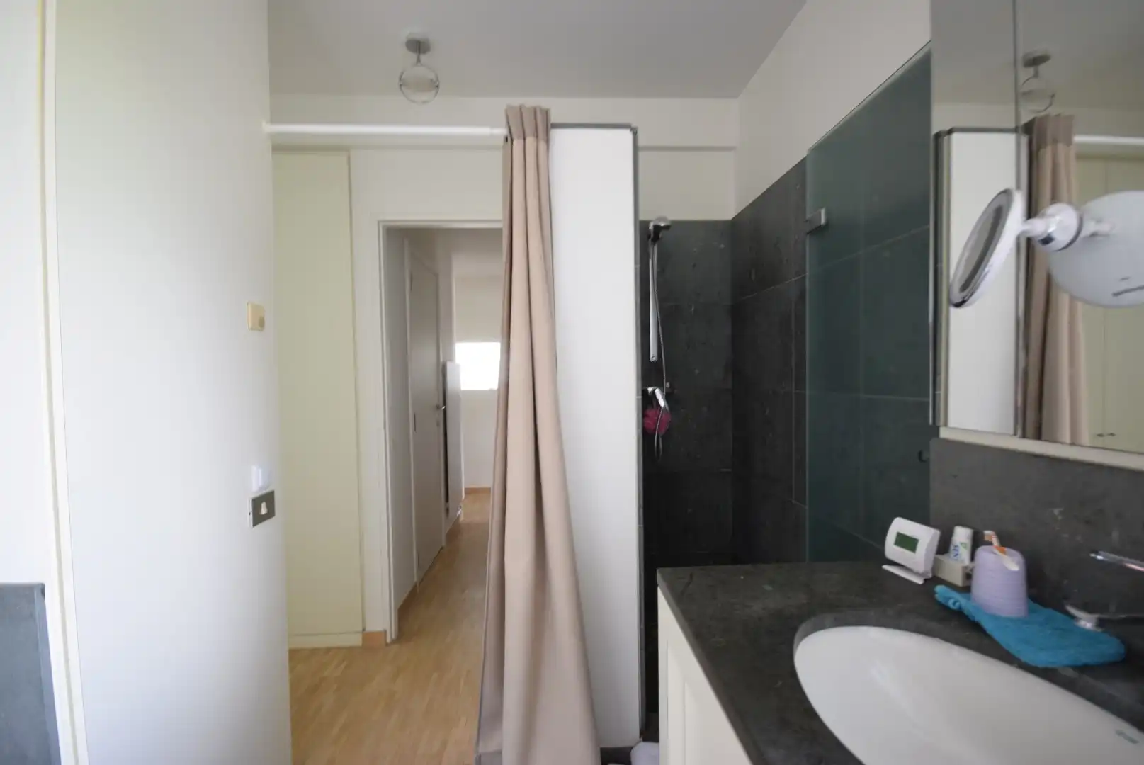 LUXUEUS APPARTEMENT MET TOPLIGGING foto 10