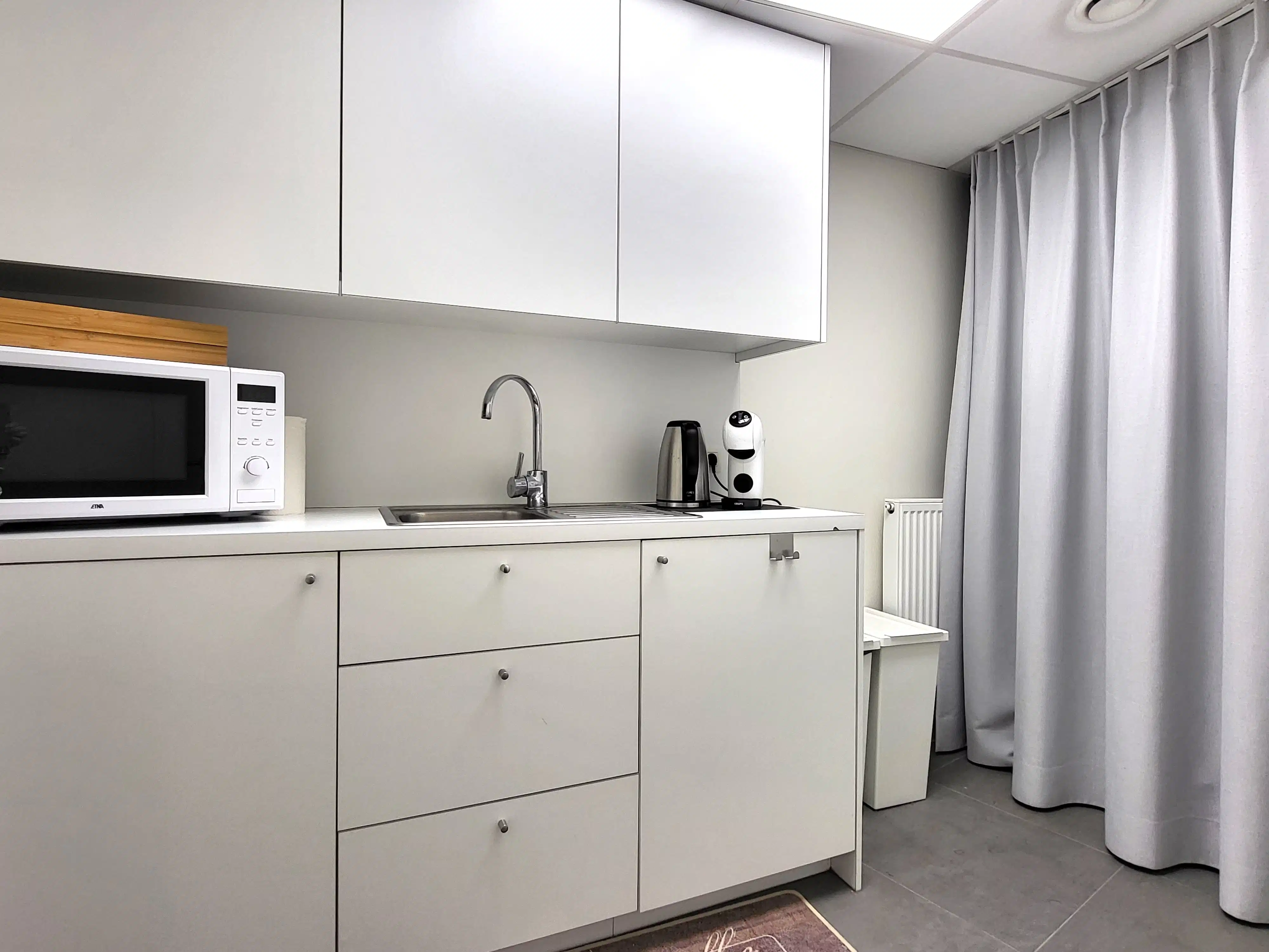 Modern handelspand (2017) op topligging in Zottegem! foto 9