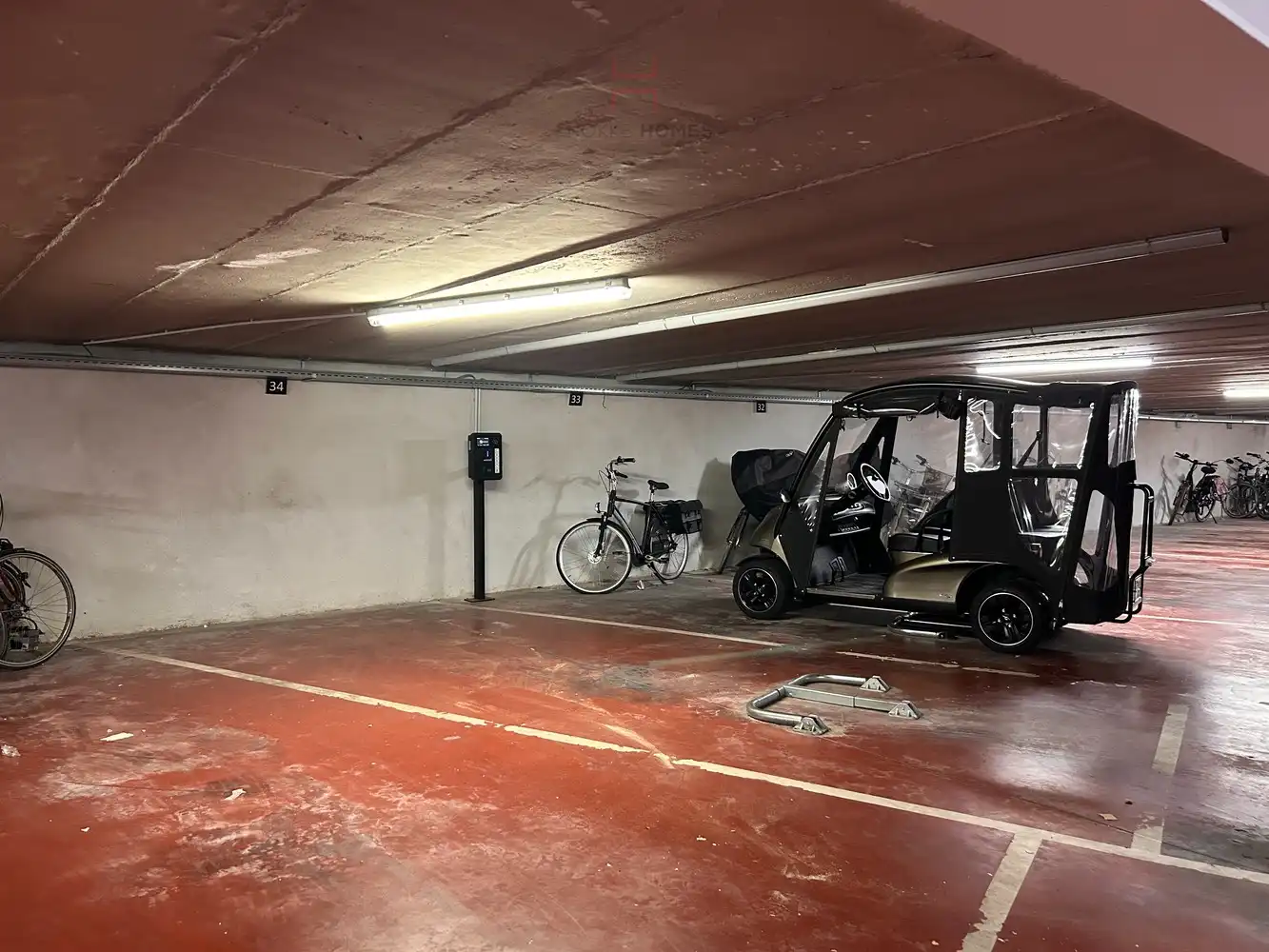 Charmante studio op enkele passen van de Zeedijk in het Zoute, inclusief ondergrondse parking. foto 10
