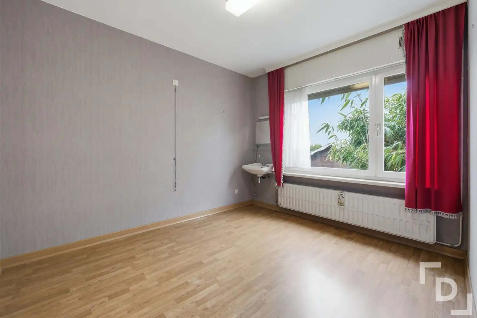 Alleenstaande woning met 5 slaapkamers. foto 7