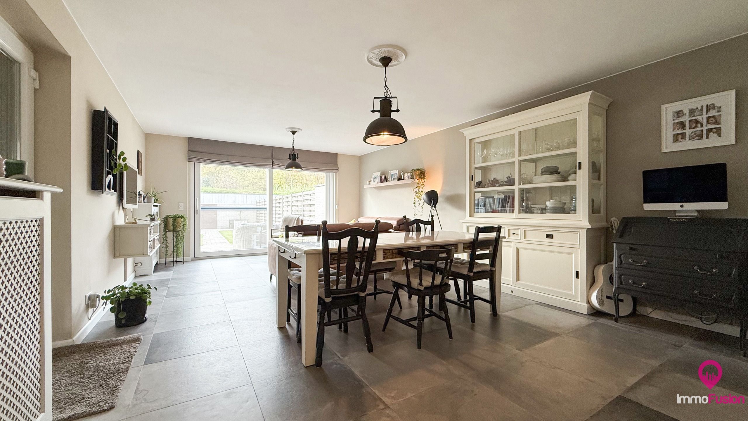 Instapklare gezinswoning met 3 slpks en zonnige tuin! foto 8