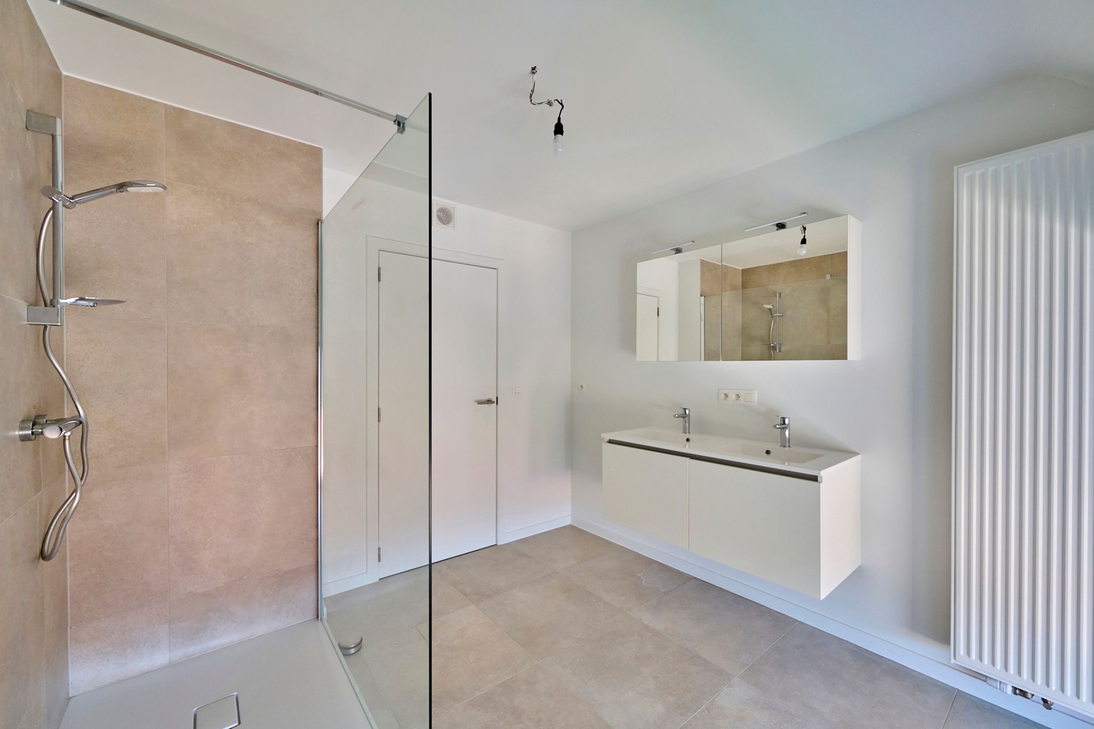 Volledig gerenoveerd penthouse (97m²) + zuidgericht terras foto 7