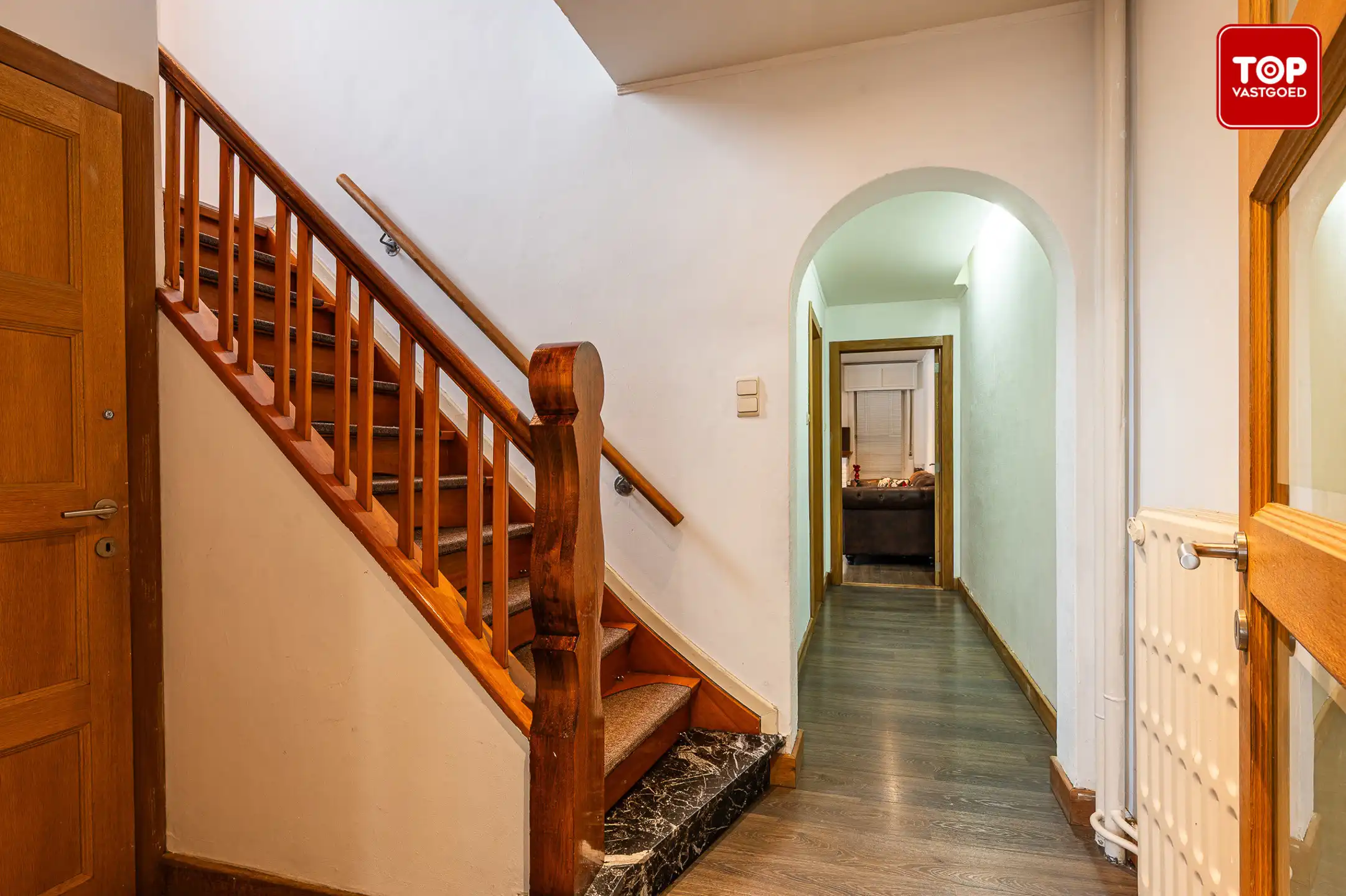 Instapklare woning met 4 slaapkamers en tuin in het hart van Sleidinge foto 5