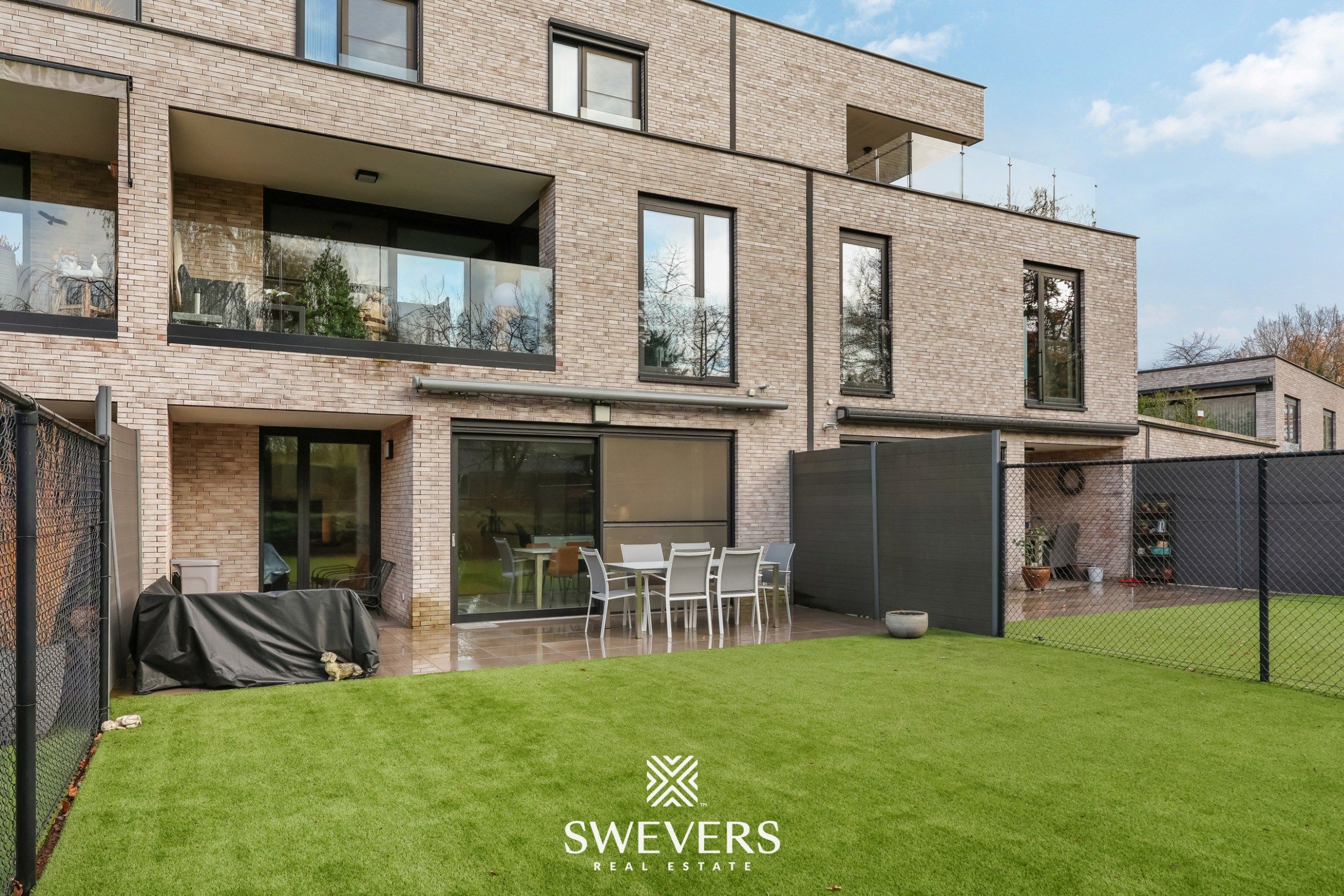 Gelijkvloers appartement met privétuin en dubbele garage foto 23