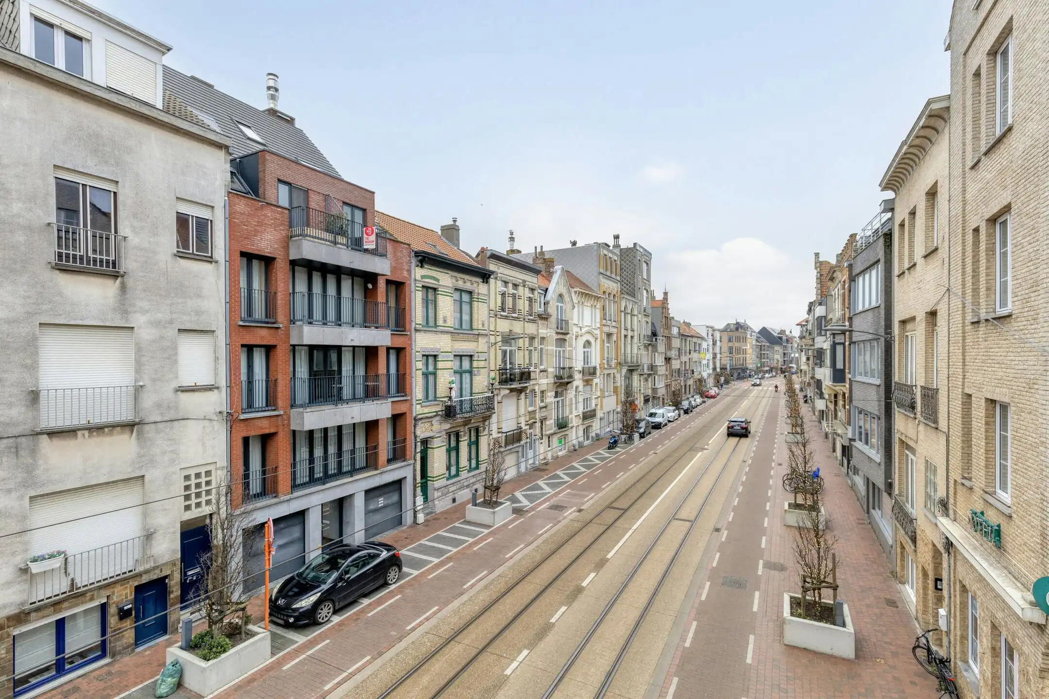 Lichtrijk duplex appartement te koop in centrum blankenberge foto {{pictureIndex}}