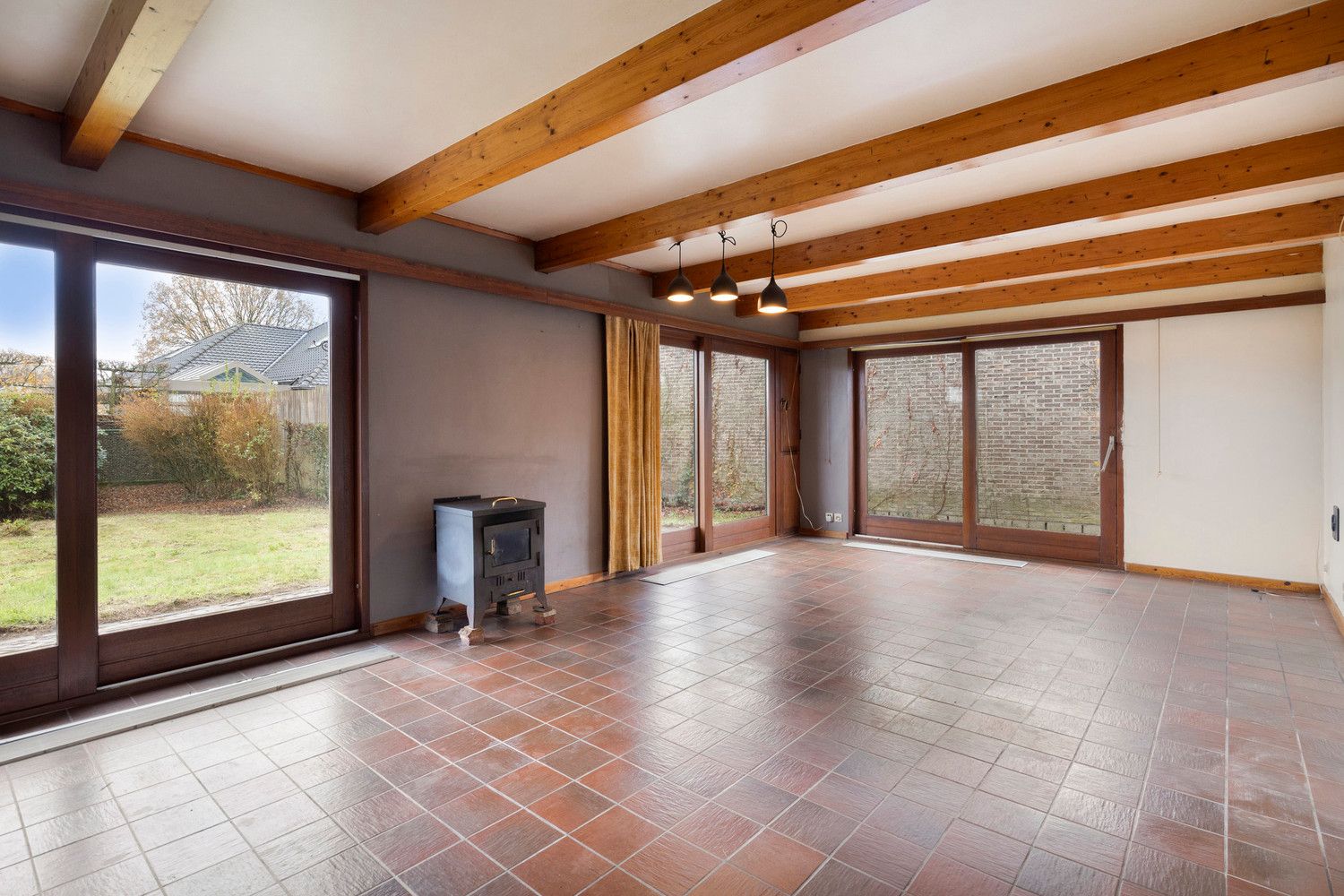 Rustig gelegen te renoveren OB met 3 slks en garage op 612m2! foto 5