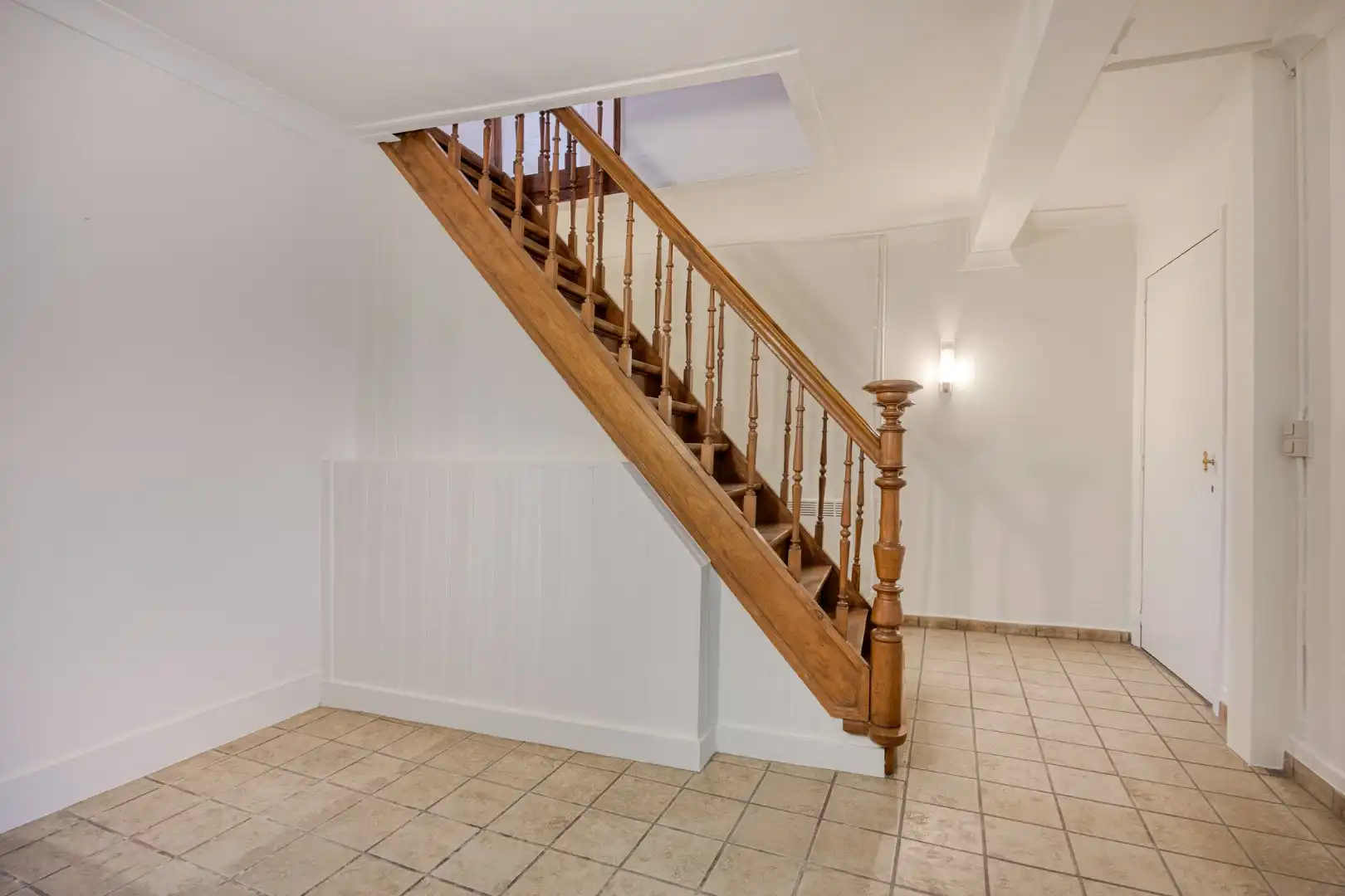 Instapklare gezinswoning met praktijkruimte foto 19