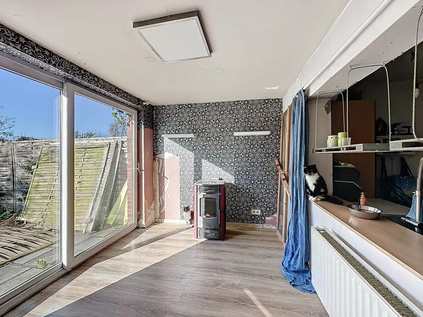 Ruime Gezinswoning met Zonnige Tuin en Renovatiepotentieel foto 7