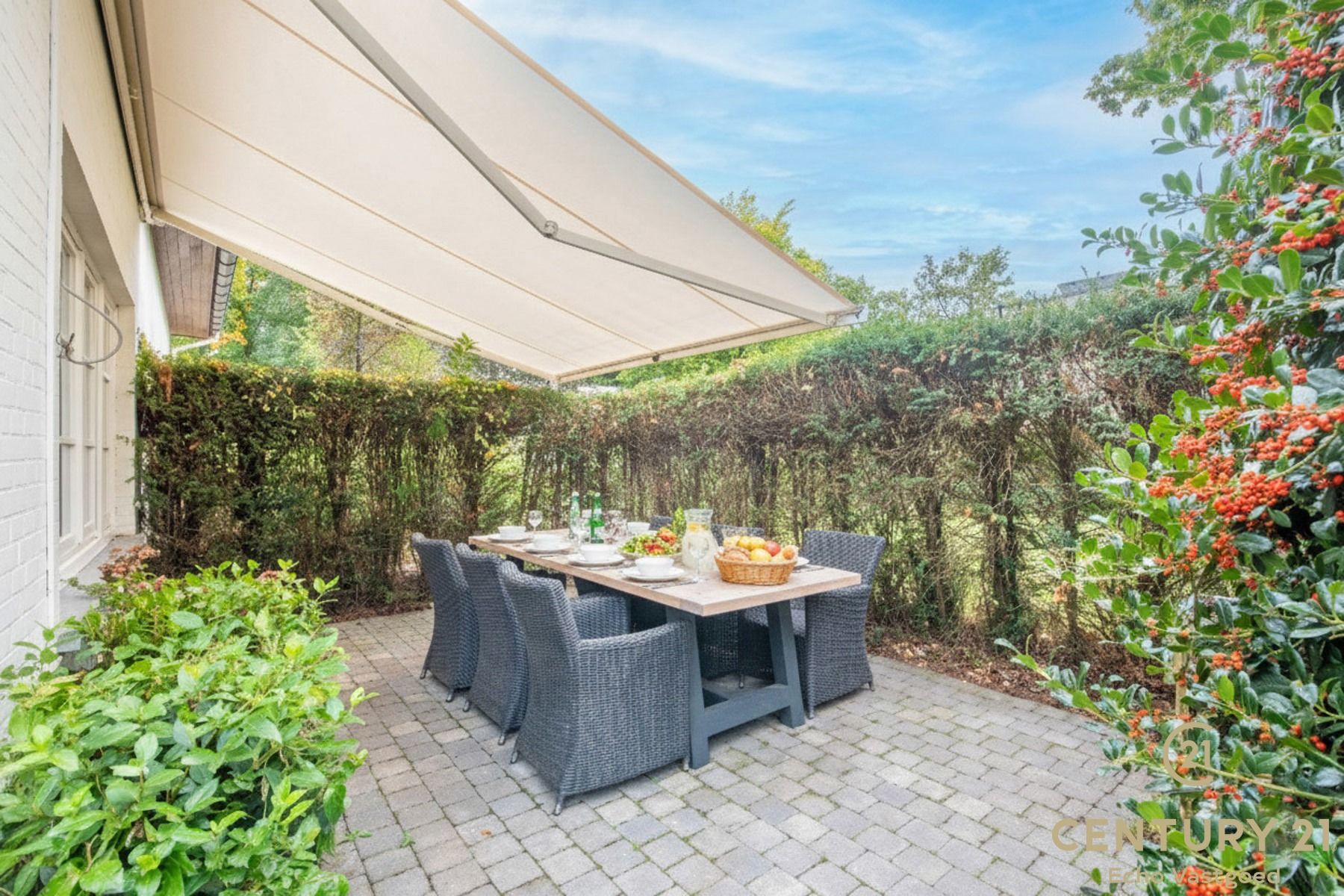 Tijdloze, instapklare villa met 5 slpk en 3 badk op ca1521m² foto 12