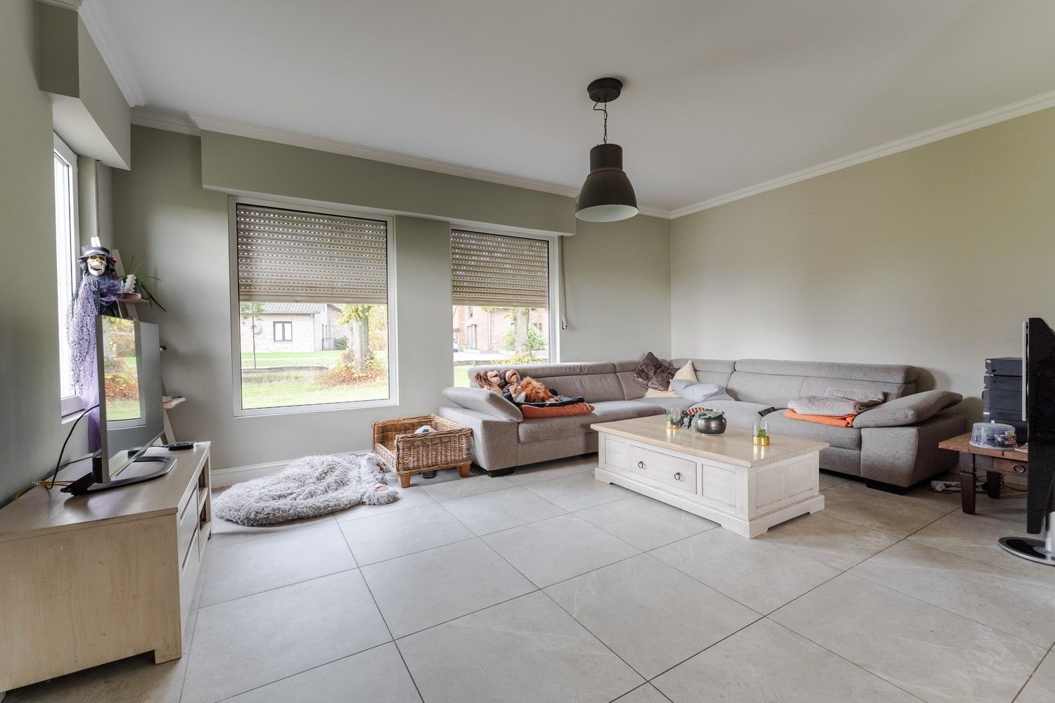 Charmante gerenoveerde woning met aanpalende schuur en 3 aparte bijgebouwen op 28a49 in Achel foto 6