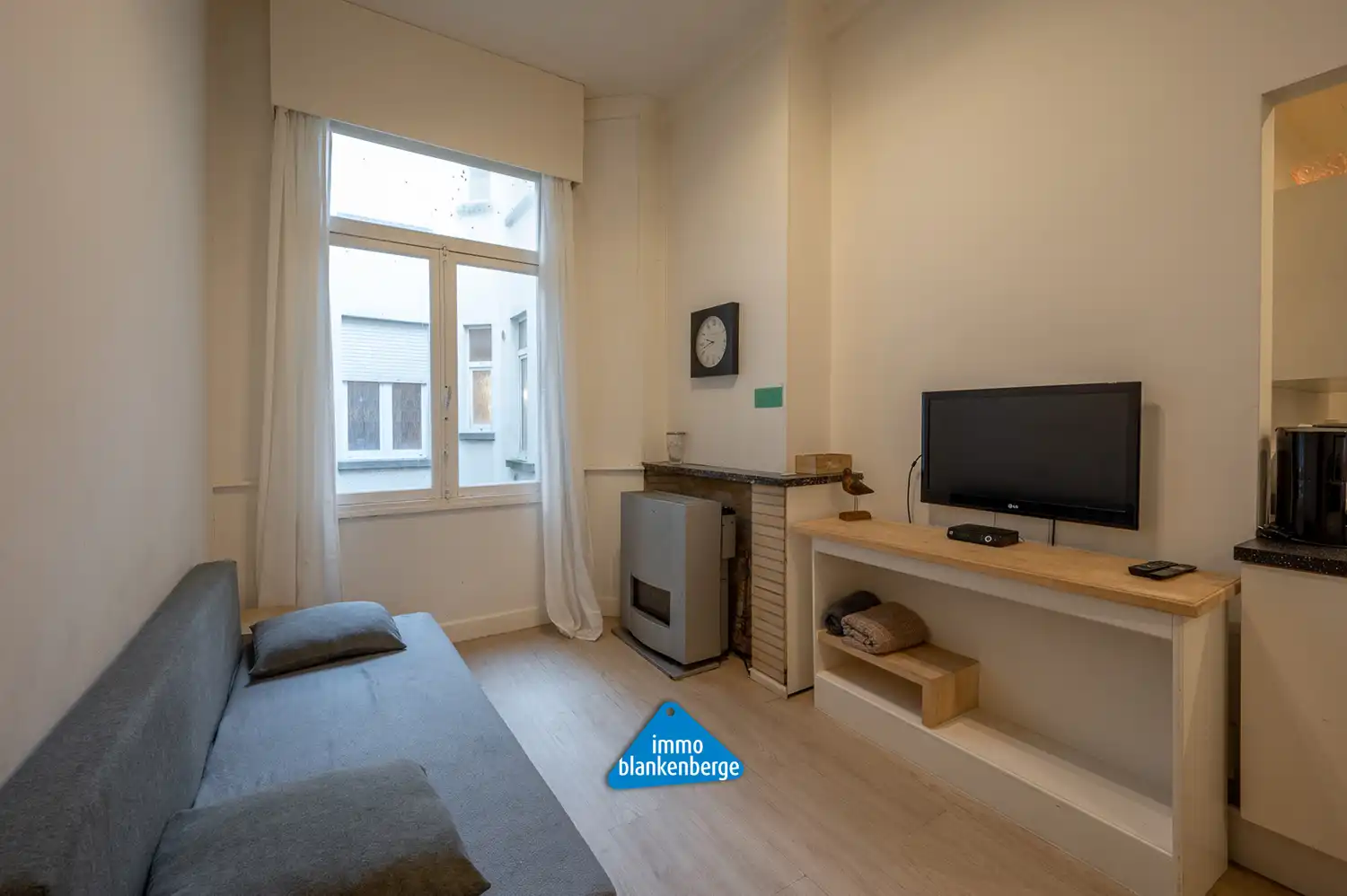 Instapklaar Appartement met Twee Slaapkamers aan de Haven van Blankenberge foto 3
