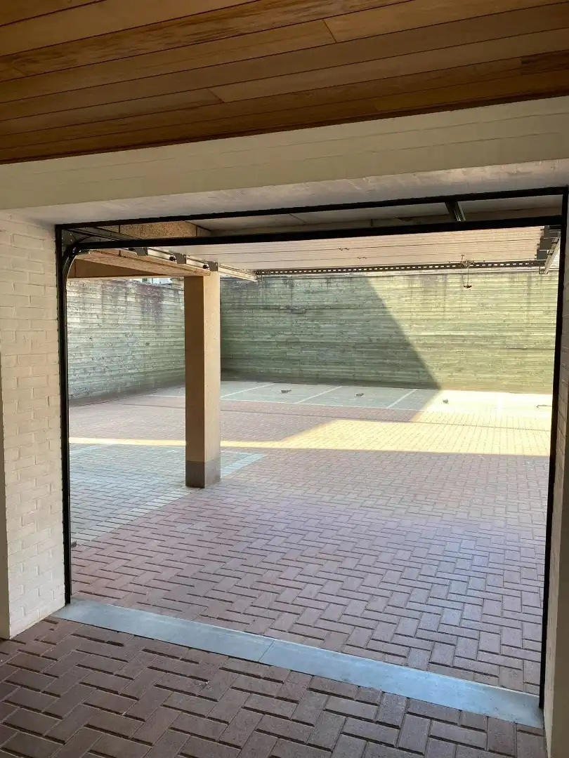 Centraal gelegen buitenstaanplaats in Middelkerke in de rustige residentie Princess 2 foto 4