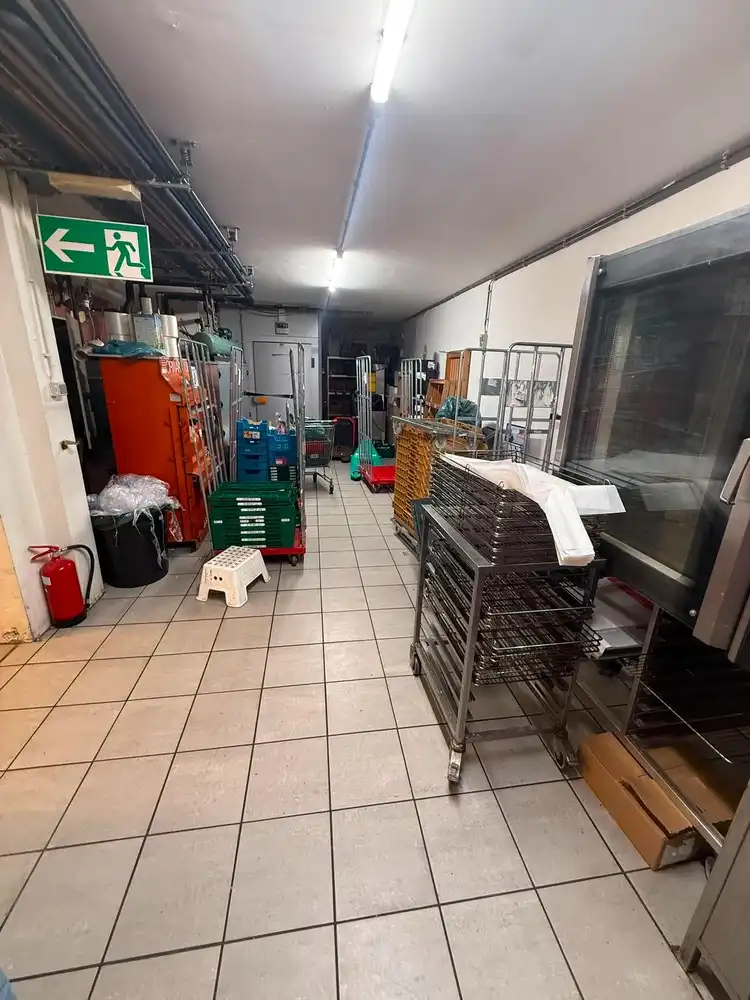 Interessant beleggingsvastgoed met verhuurd handelsgelijkvloers en appartement op toplocatie foto 6