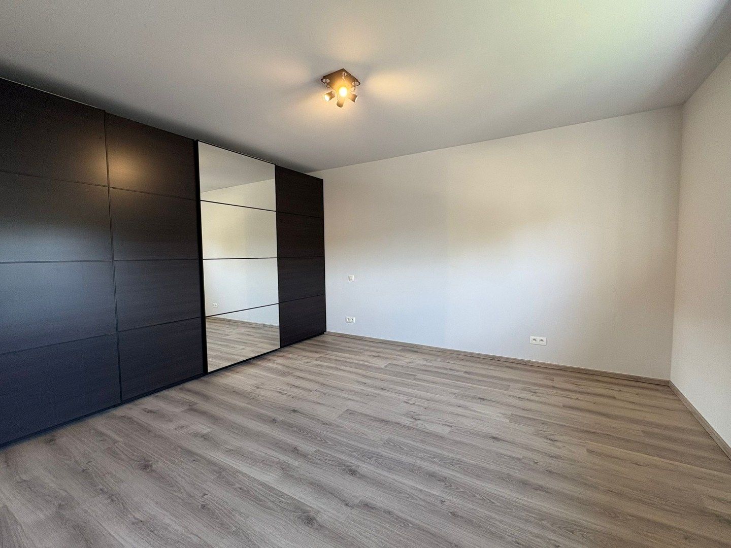 Ruime woning met 3 / 4 slpks centraal gelegen in Leopoldsburg !  foto 9
