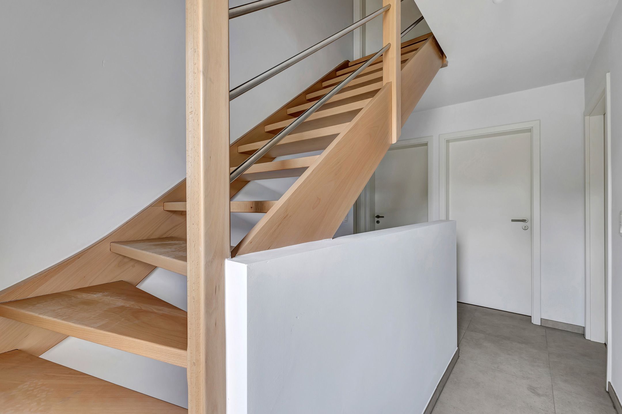 Nieuwbouwwoning met 4 slaapkamers en uitstekende verbinding foto 23