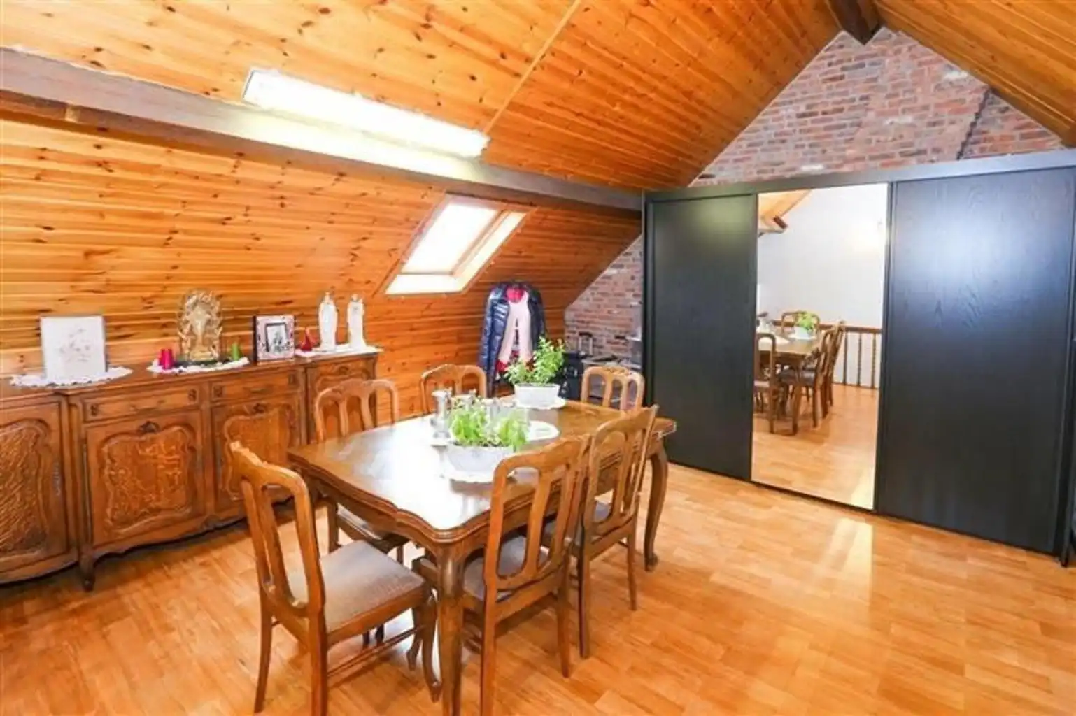 Te koop: te renoveren rijwoning op toplocatie foto 24