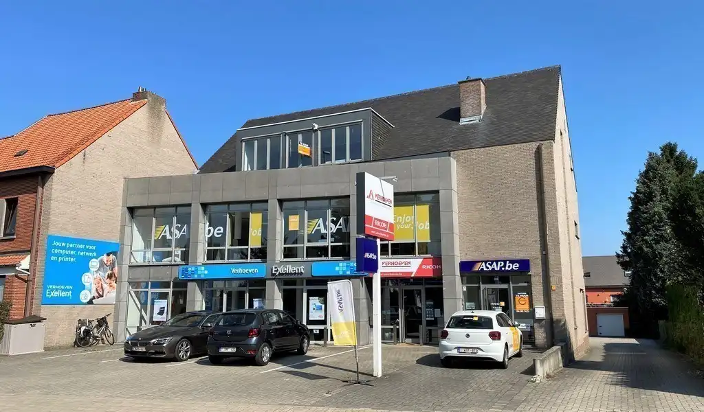 Commercieel gelegen kantoorruimte te huur in Aalst foto {{pictureIndex}}
