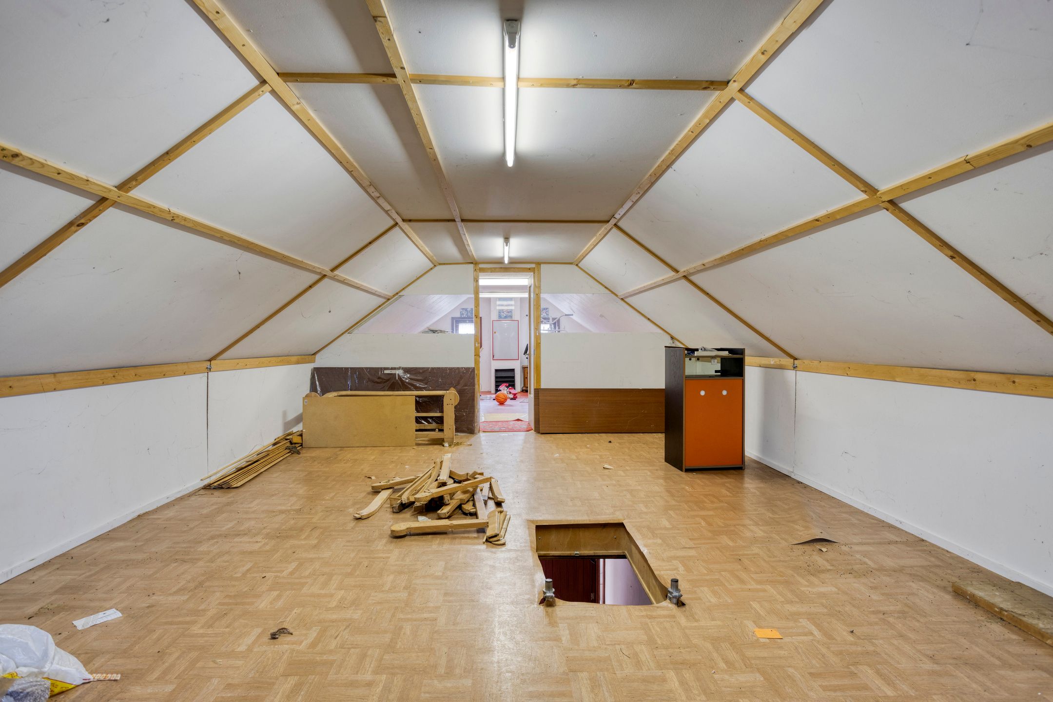 Unieke 4-gevelwoning type bungalow te Dilbeek! foto 11