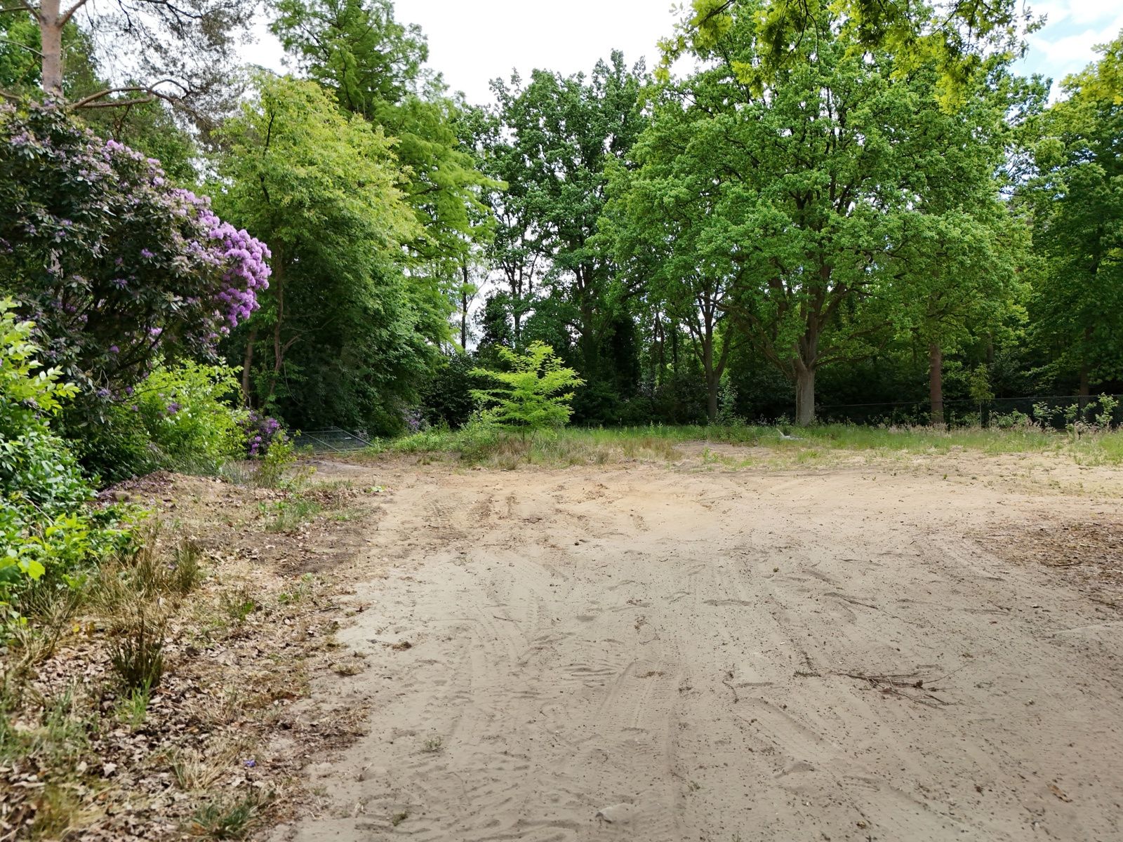 Exclusief perceel van ca. 2336m² in prestigieuze Koningshof foto 3