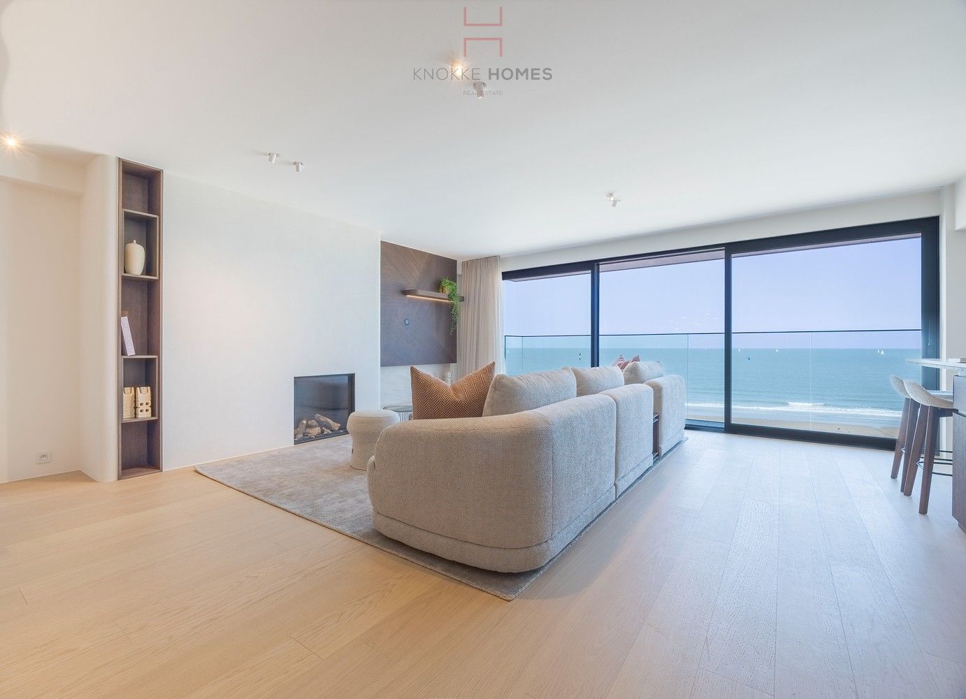 Uitzondelijk breed en ruim appartement op de Zeedijk van Het Zoute foto 4