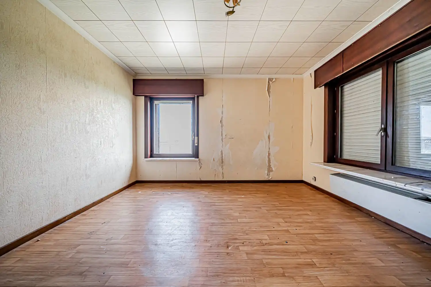 Vrijstaande woning met 3 slaapkamers, gelegen op een mooi perceel van 910m² foto 9