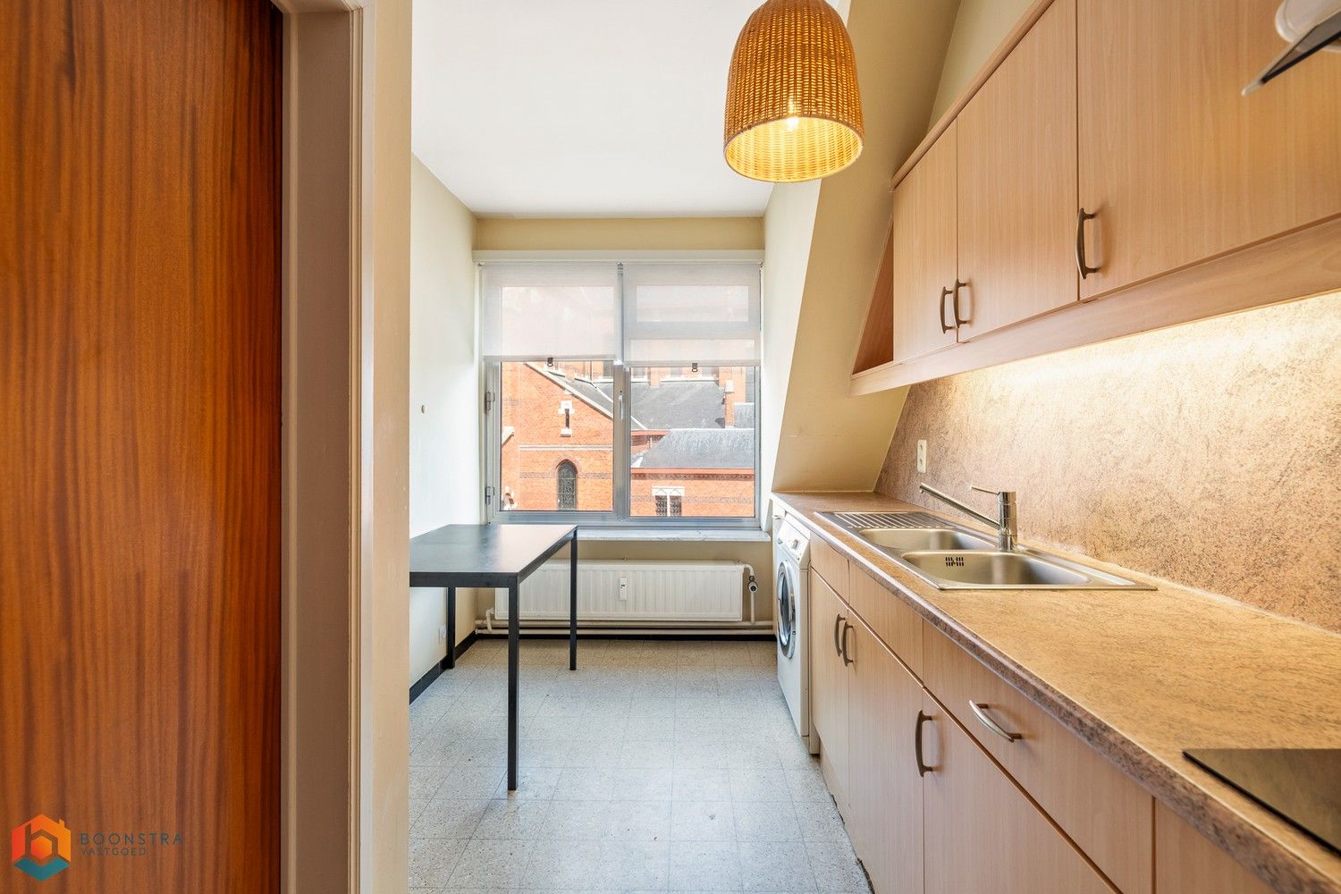 Appartement met 2 slpkrs op het kerkplein foto 6