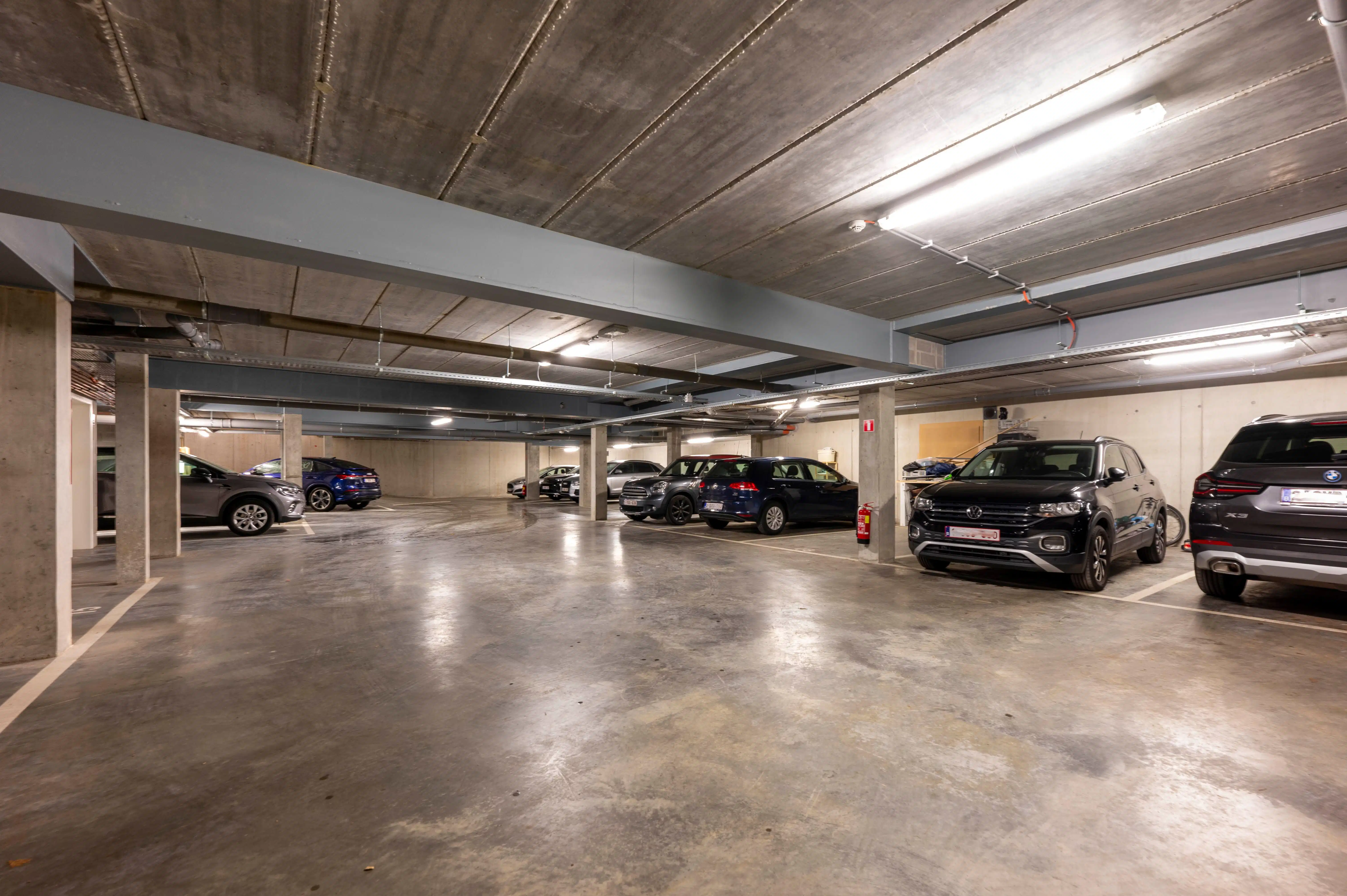 Ondergrondse staanplaats in Mariaburg-Ekeren te koop! foto 4