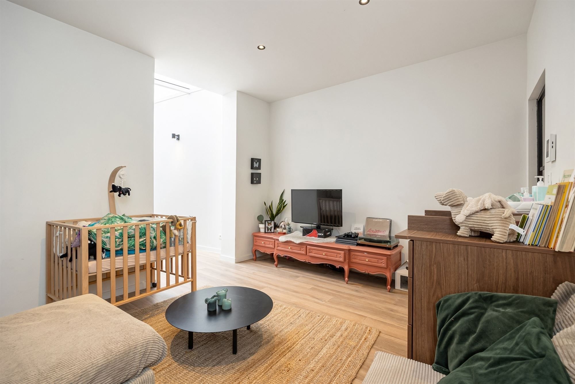 Instapklaar huis met drie ruime slaapkamers foto 4