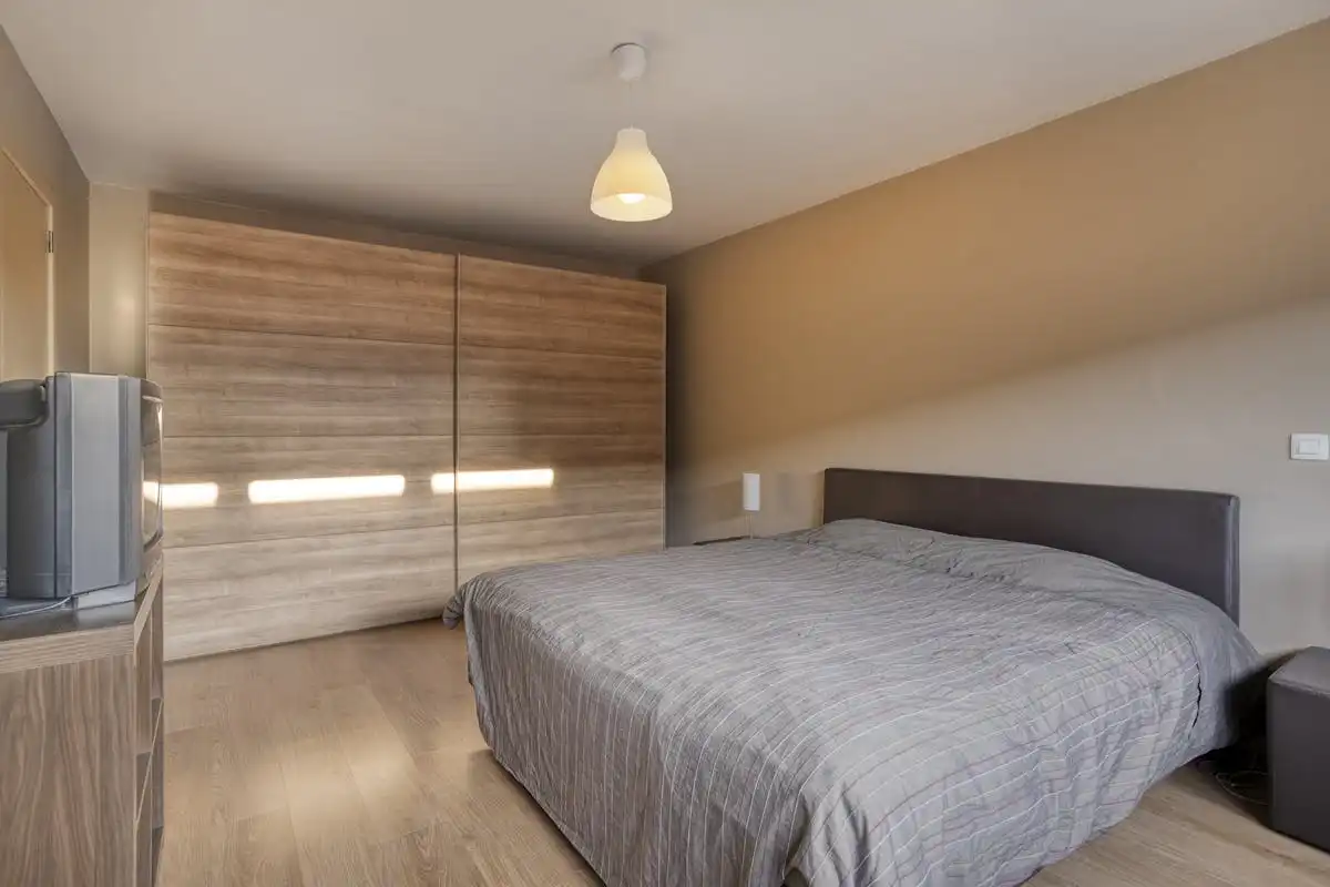 Volledig instapklaar huis met 3 kamers te koop in Waregem foto 11