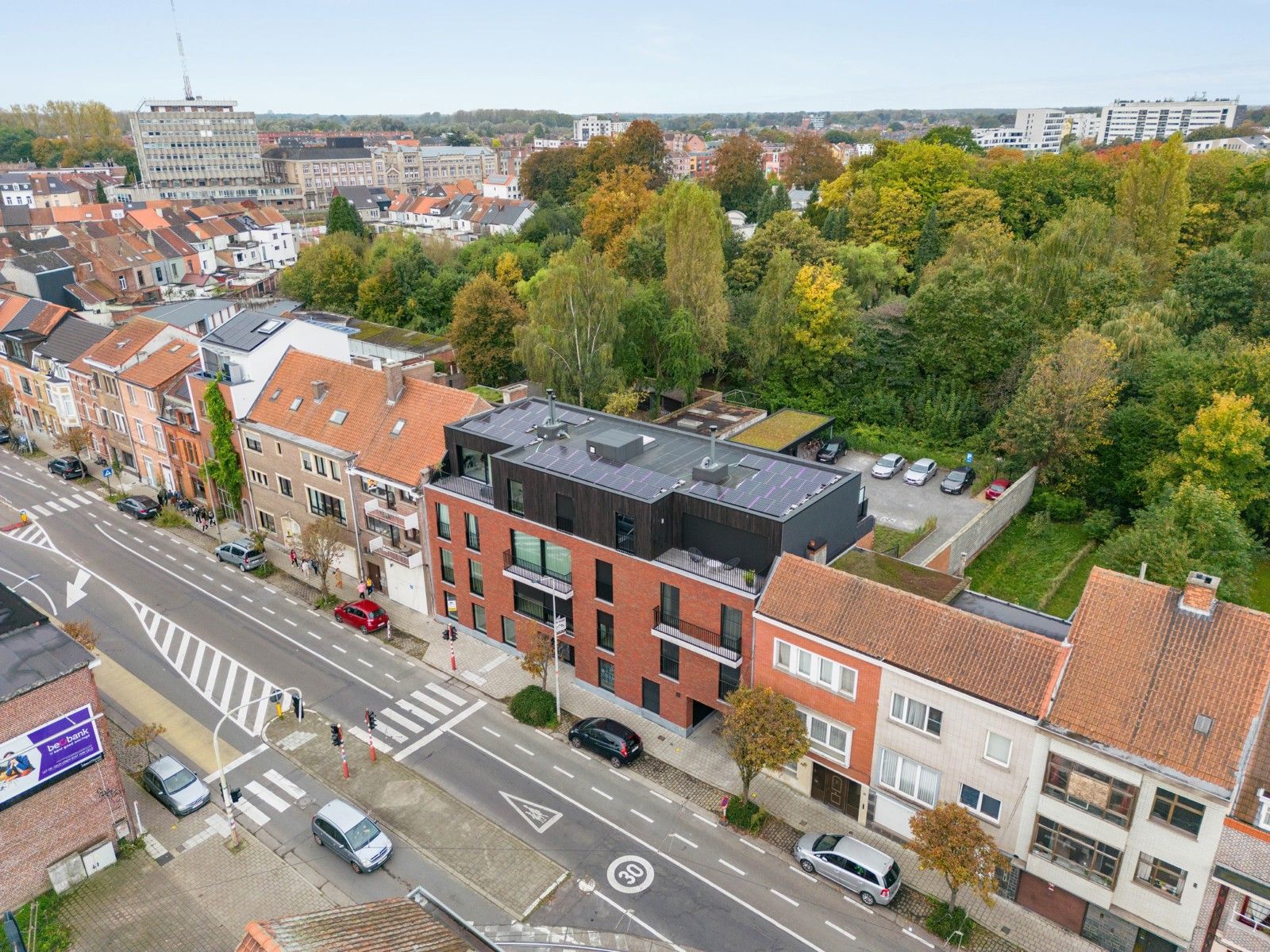 Ruim nieuwbouwappartement foto 4