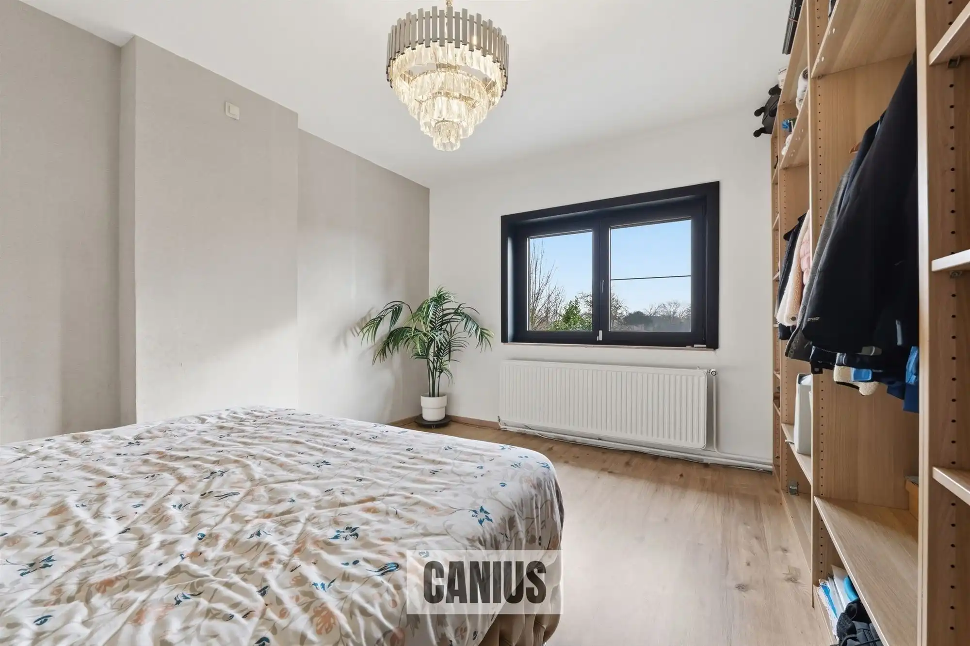 GERENOVEERDE OPEN BEBOUWING MET VIER SLAAPKAMERS foto 17