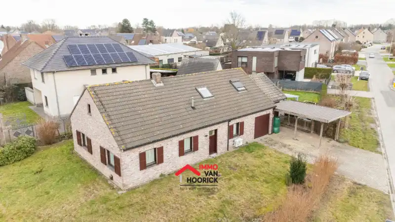 Instapklare woning OB - 4 slpkmrs - 810m² grondopp. foto {{pictureIndex}}