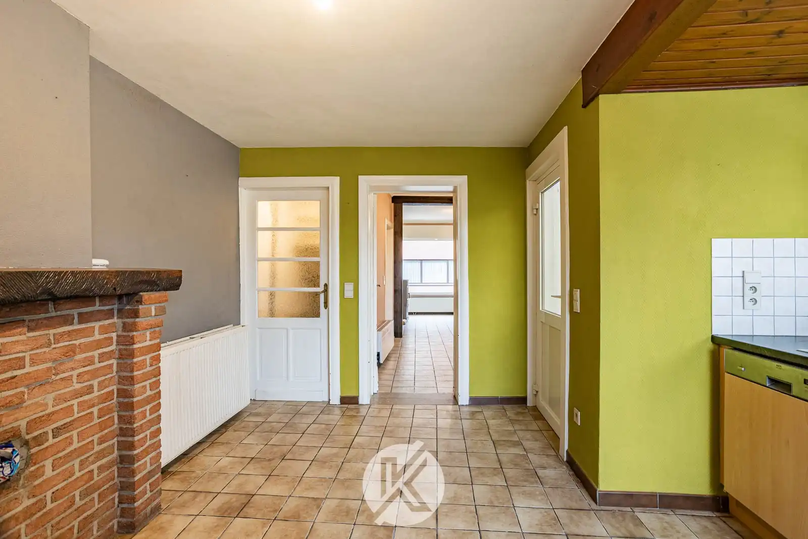 Op te knappen woning nabij centrum Herzele foto 9