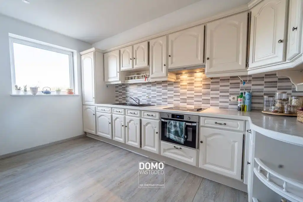 PERFECT GELEGEN RUIM APPARTEMENT IN CENTRUM HASSELT MET 3 SLAAPKAMERS, TERRAS, GARAGE EN EPC B foto 5