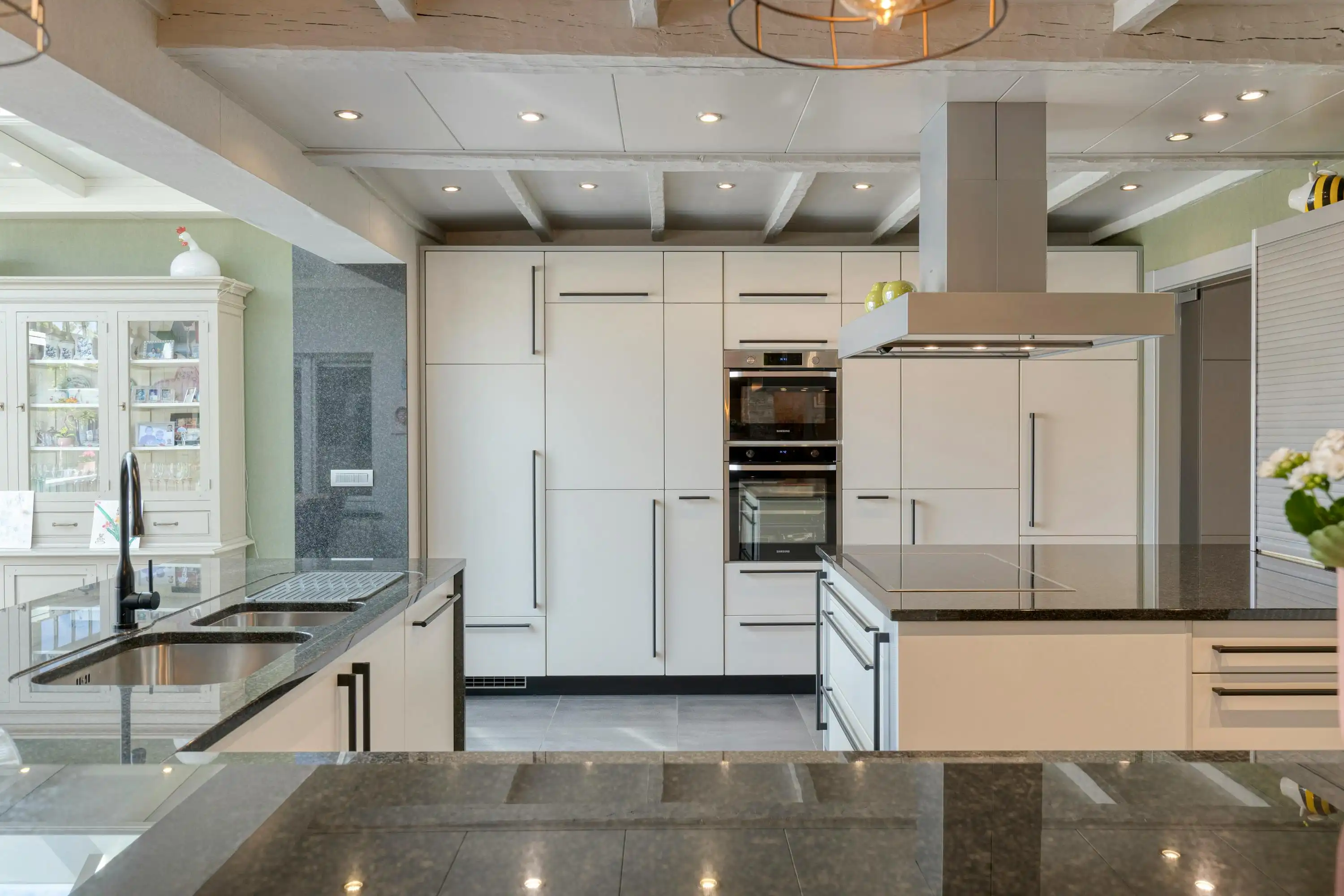 Verrassend ruim, polyvalent huis met 5 slaapkamers te Sint-Kruis foto 11
